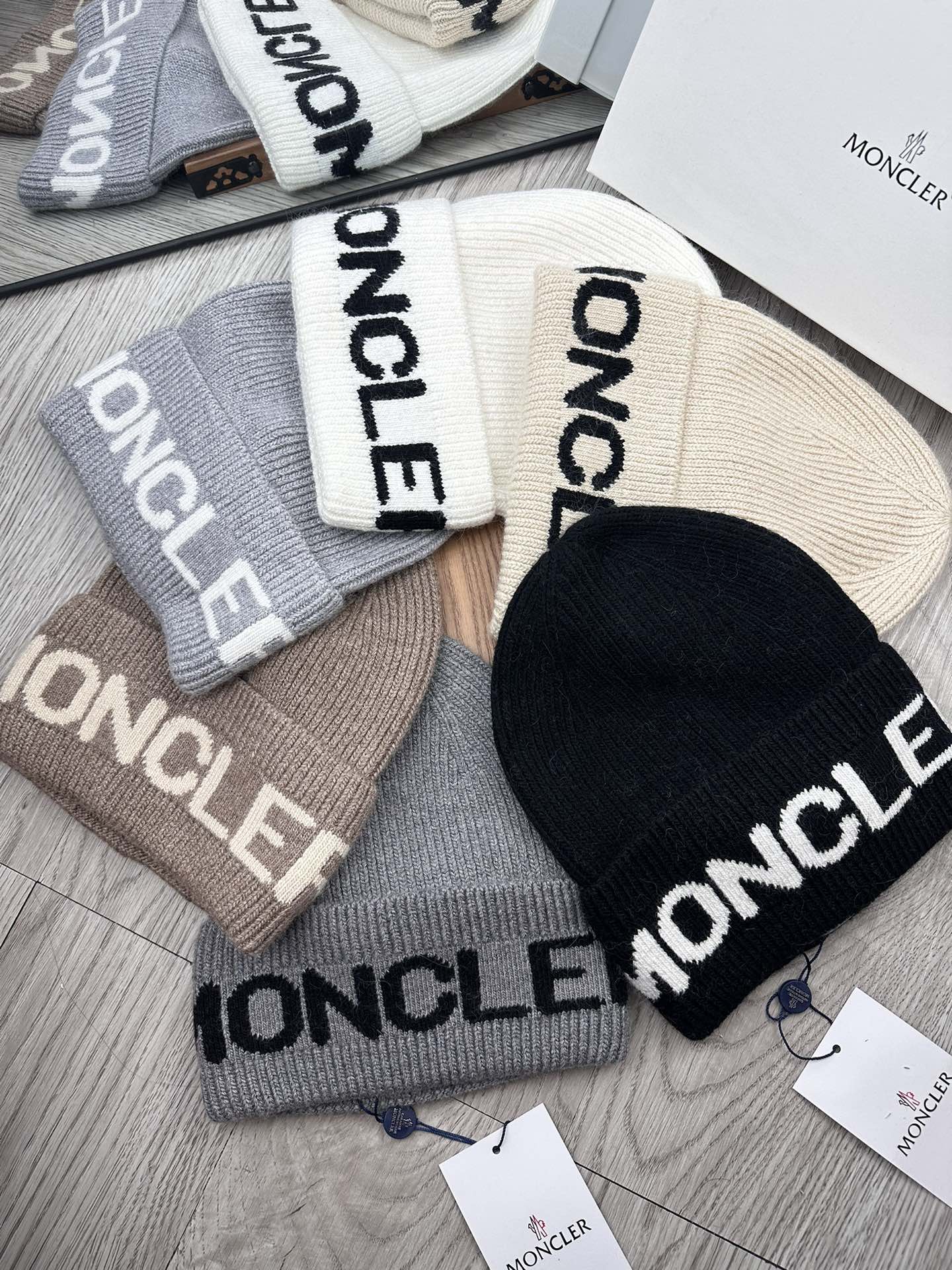 🌹。蒙口。【羊毛单帽】客供小羊毛！珍贵典藏的灵魂帽子！客供色纱.每个颜色都非常好看！经典！手感软腻.70