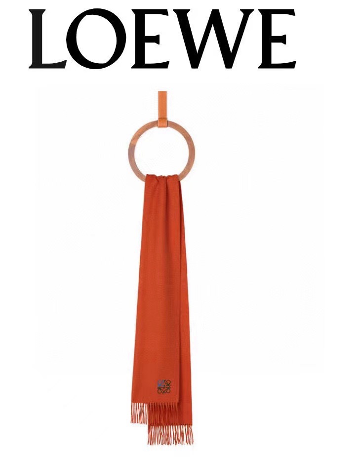 Loewe刺绣羊绒围巾怒赞自留难得的高端男款！家属福利！L非常正的男士围巾面料大爱非常柔软细腻舒服轻度水