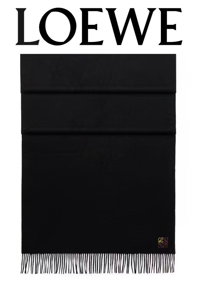 Loewe刺绣羊绒围巾怒赞自留难得的高端男款！家属福利！L非常正的男士围巾面料大爱非常柔软细腻舒服轻度水