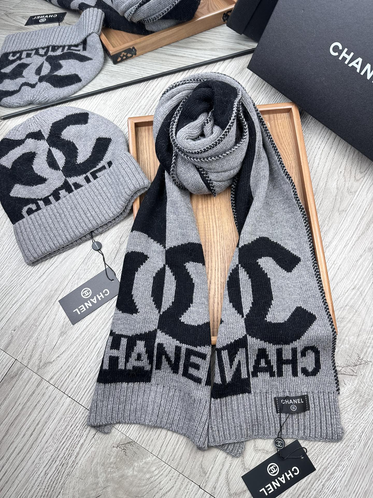 🌹。C家。【两件套-羊毛套装帽子】经典套装帽子！帽子➕围巾！70%羊毛+30%兔毛。暖暖哒超级舒服～冬日小姐姐减龄神器哦