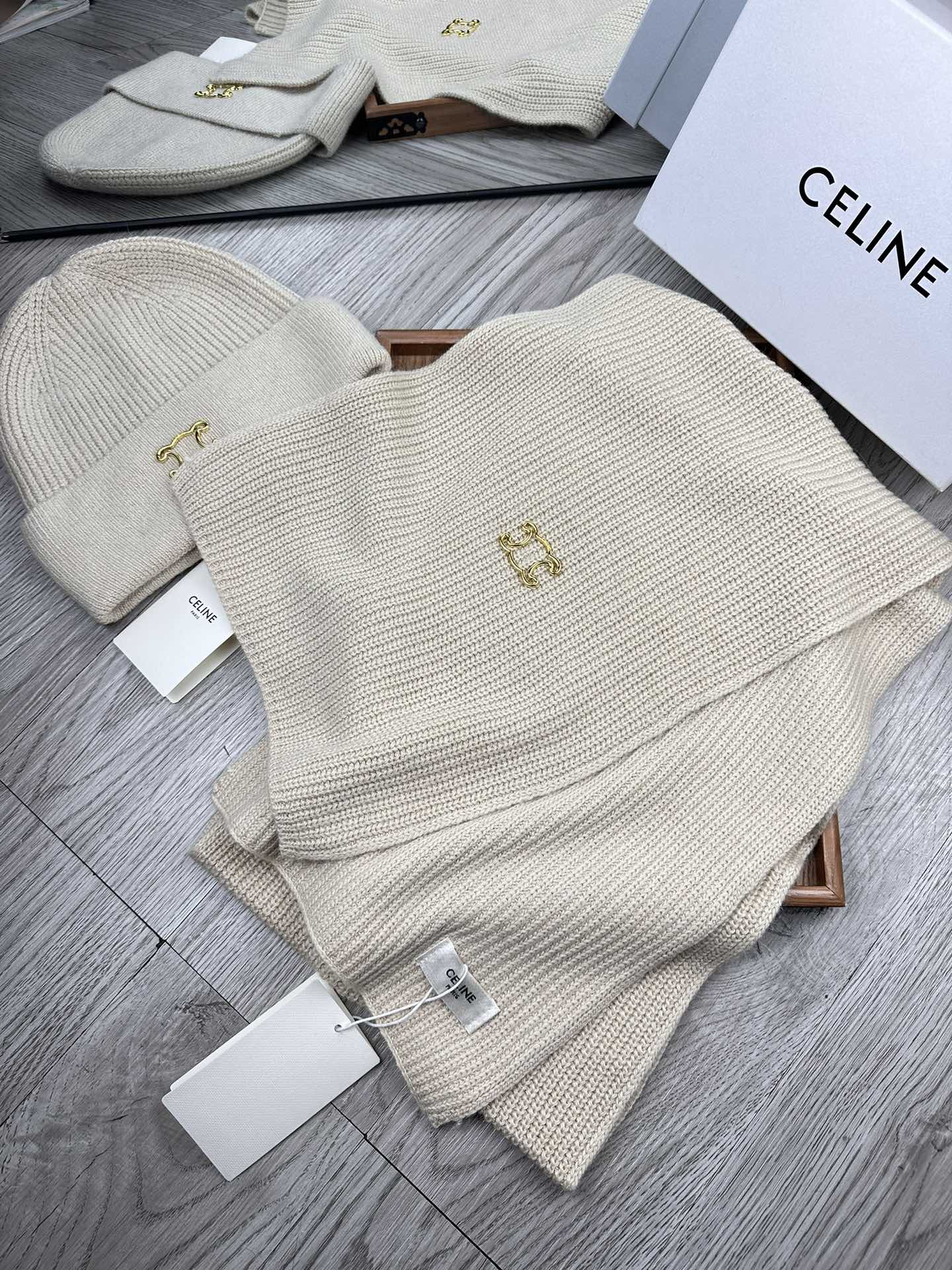 🌹。赛琳。【两件套-羊毛套装帽子】经典套装帽子！帽子➕围巾！70%羊毛+30%兔毛。暖暖哒超级舒服～冬日小姐姐减龄神器哦