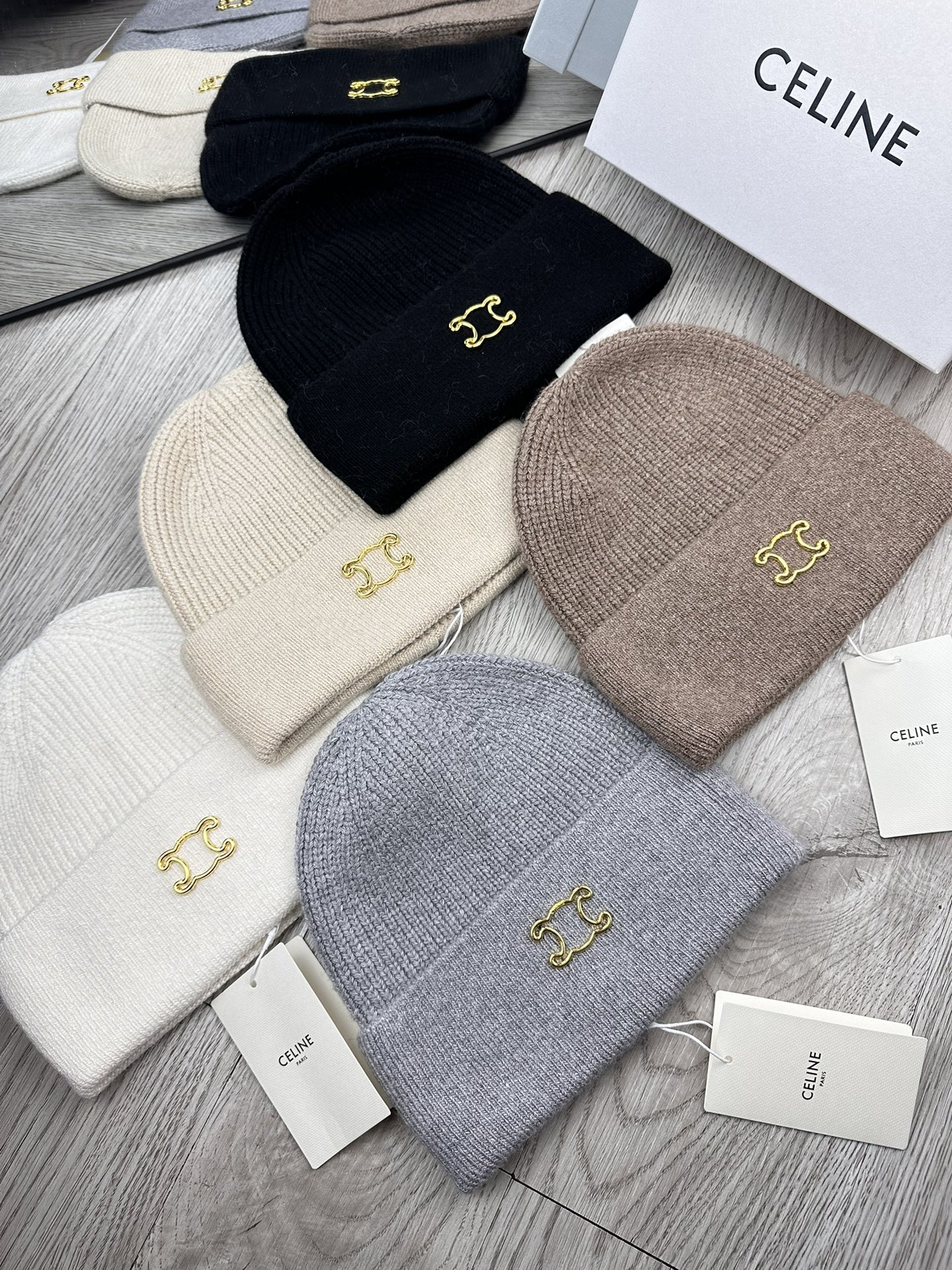 🌹。赛琳。【羊毛单帽】客供小羊毛！珍贵典藏的灵魂帽子！客供色纱.每个颜色都非常好看！经典！手感软腻.70