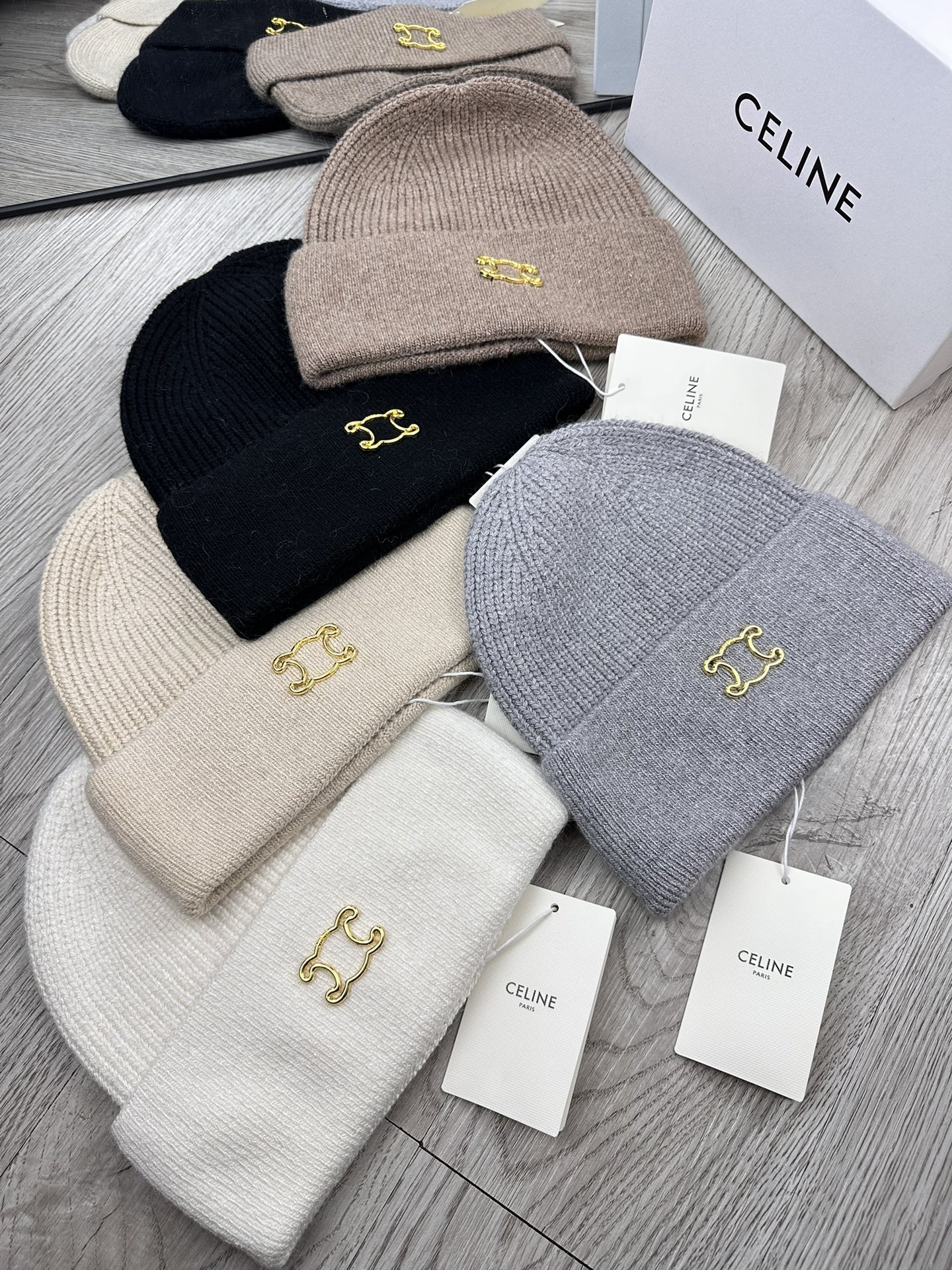 🌹。赛琳。【羊毛单帽】客供小羊毛！珍贵典藏的灵魂帽子！客供色纱.每个颜色都非常好看！经典！手感软腻.70