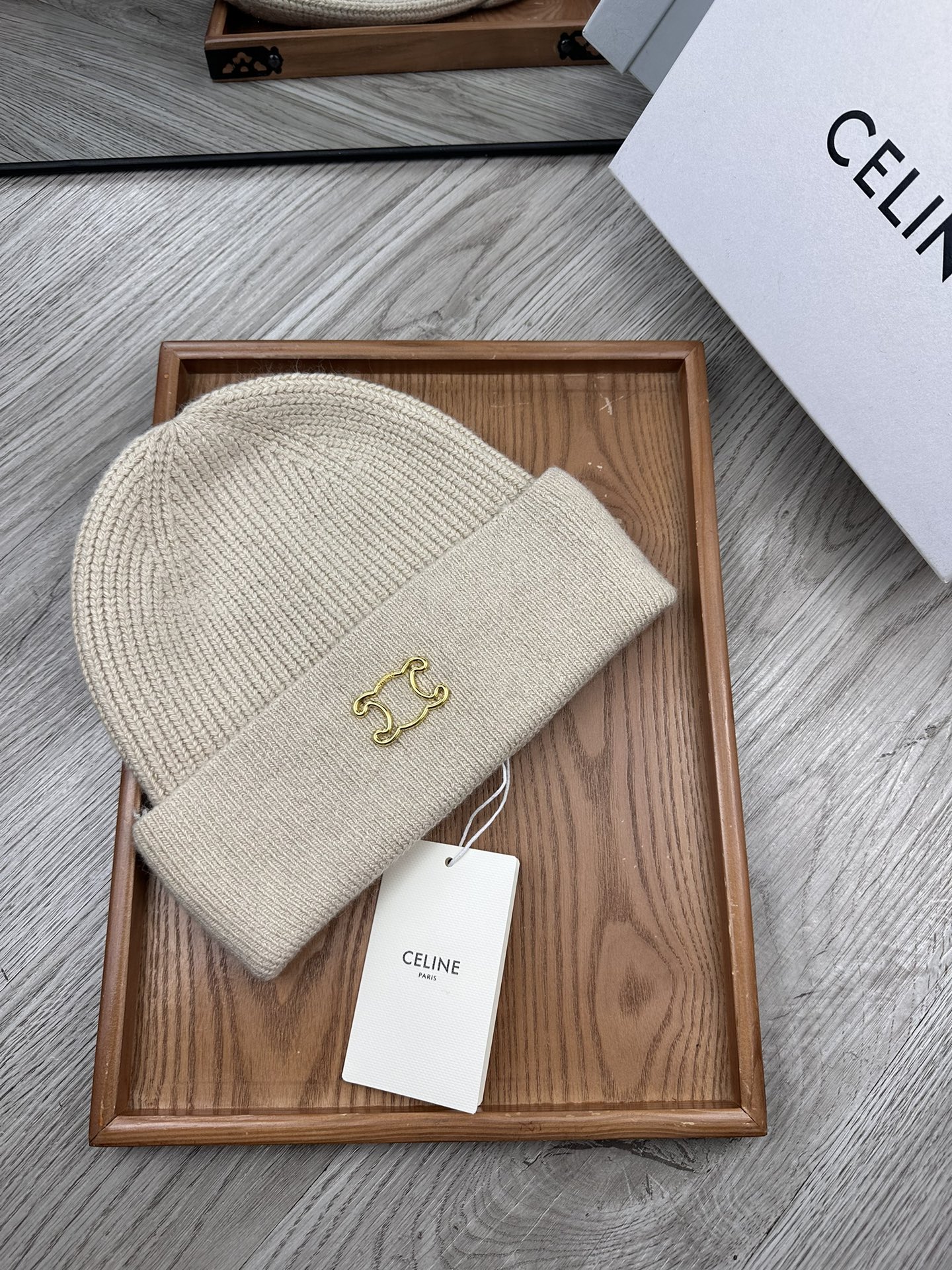 🌹。赛琳。【羊毛单帽】客供小羊毛！珍贵典藏的灵魂帽子！客供色纱.每个颜色都非常好看！经典！手感软腻.70