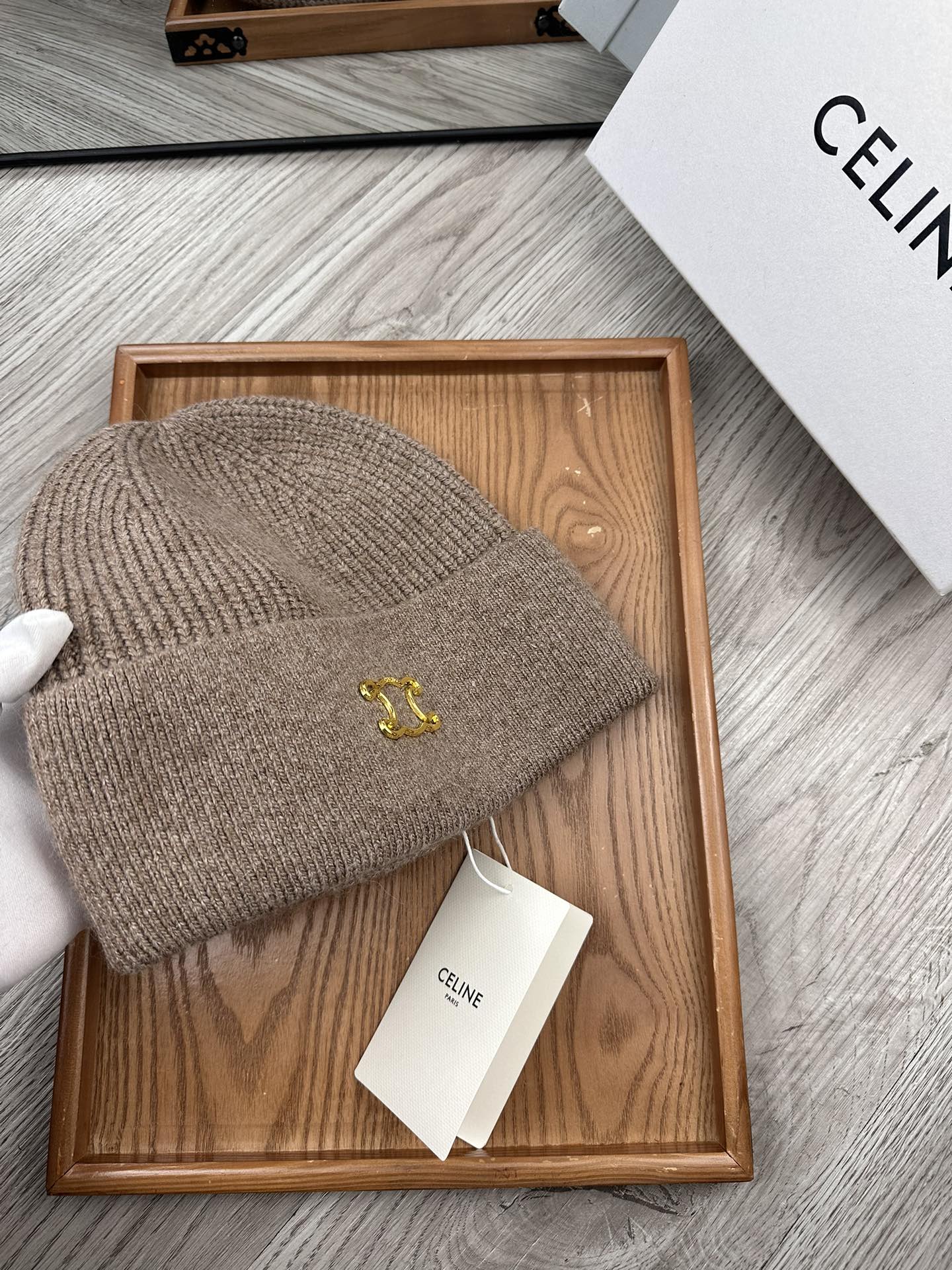 🌹。赛琳。【羊毛单帽】客供小羊毛！珍贵典藏的灵魂帽子！客供色纱.每个颜色都非常好看！经典！手感软腻.70