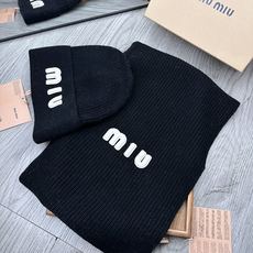 🌹。miumiu。 【羊毛套装帽子】经典套装帽子!帽子➕围巾!70%羊毛➕30%兔毛。暖暖哒超级舒服~冬日小姐姐减龄神器 🌹。miumiu。 【羊毛套装帽子】经典套装帽子!帽子➕围巾!70%羊毛➕30%兔毛。暖暖哒超级舒服~冬日小姐姐减龄神器