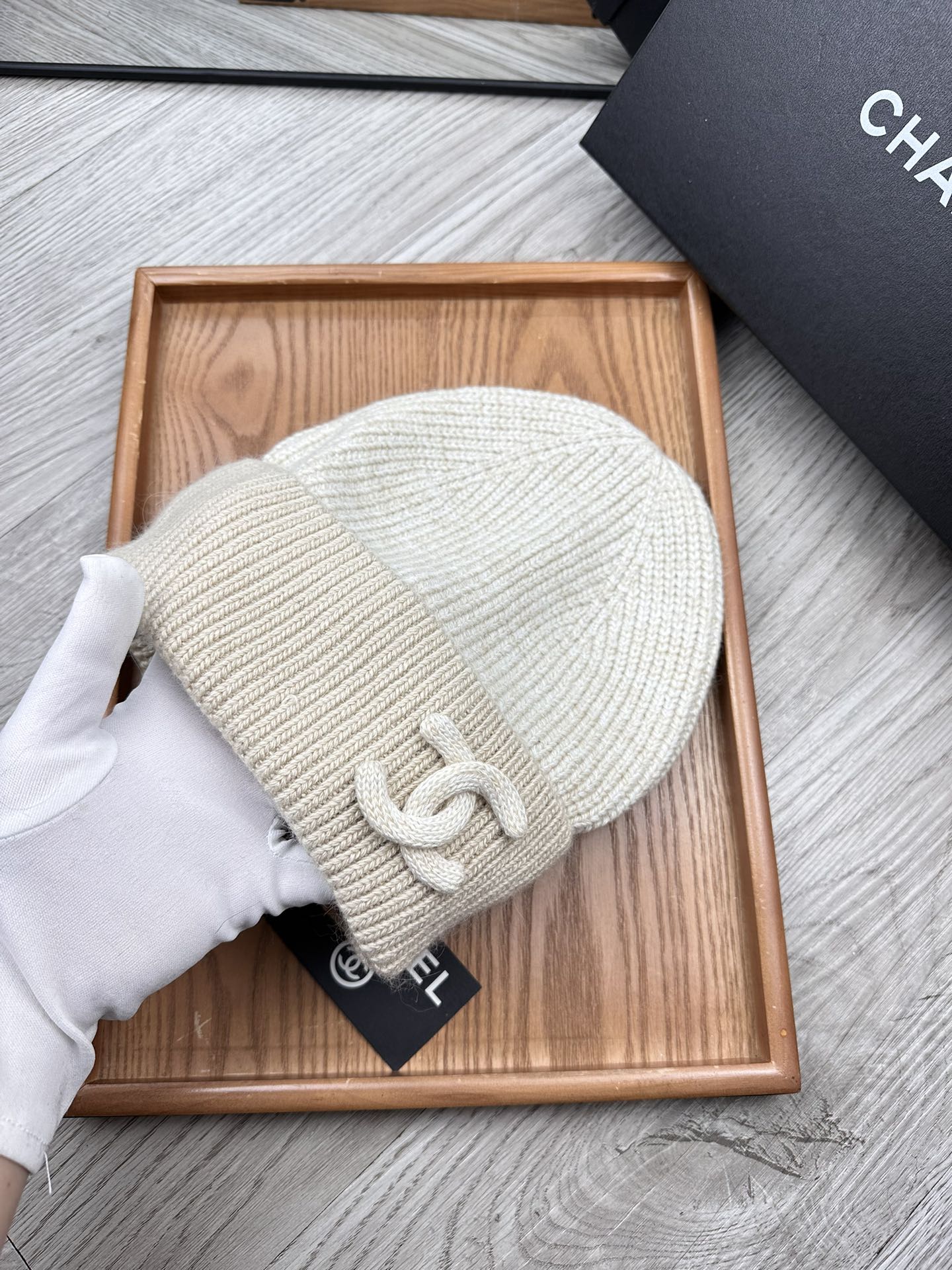 🌹。C家。【羊毛单帽】客供小羊毛！珍贵典藏的灵魂帽子！客供色纱.每个颜色都非常好看！经典！手感软腻.70