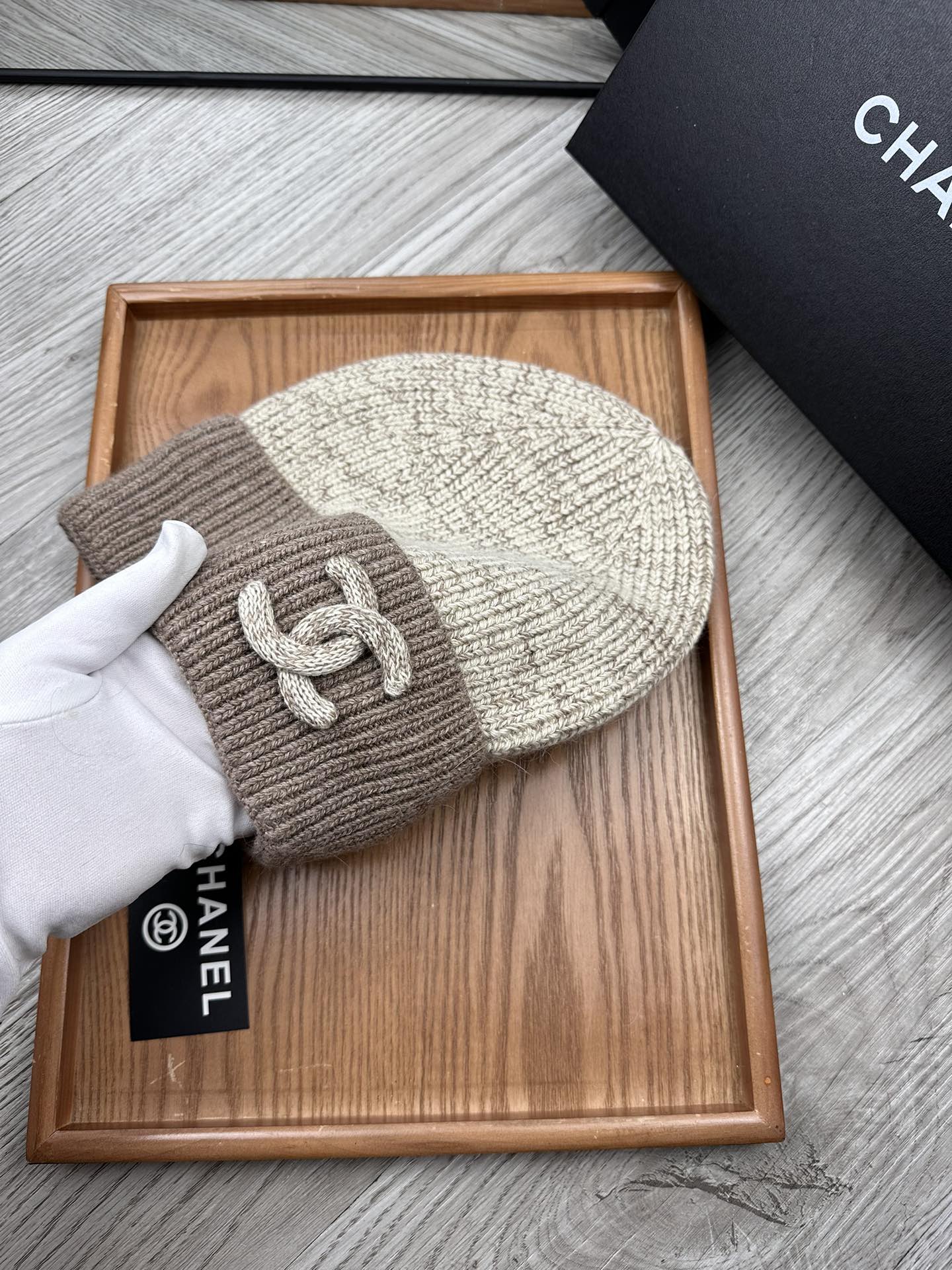 🌹。C家。【羊毛单帽】客供小羊毛！珍贵典藏的灵魂帽子！客供色纱.每个颜色都非常好看！经典！手感软腻.70