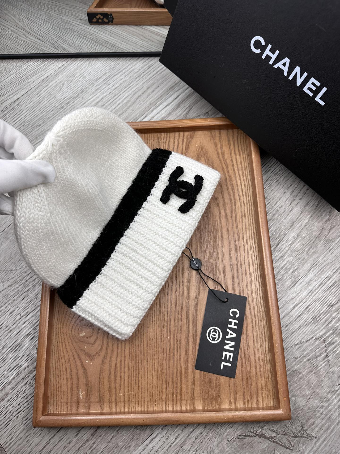 🌹。C家。【羊毛单帽】客供小羊毛！珍贵典藏的灵魂帽子！客供色纱.每个颜色都非常好看！经典！手感软腻.70