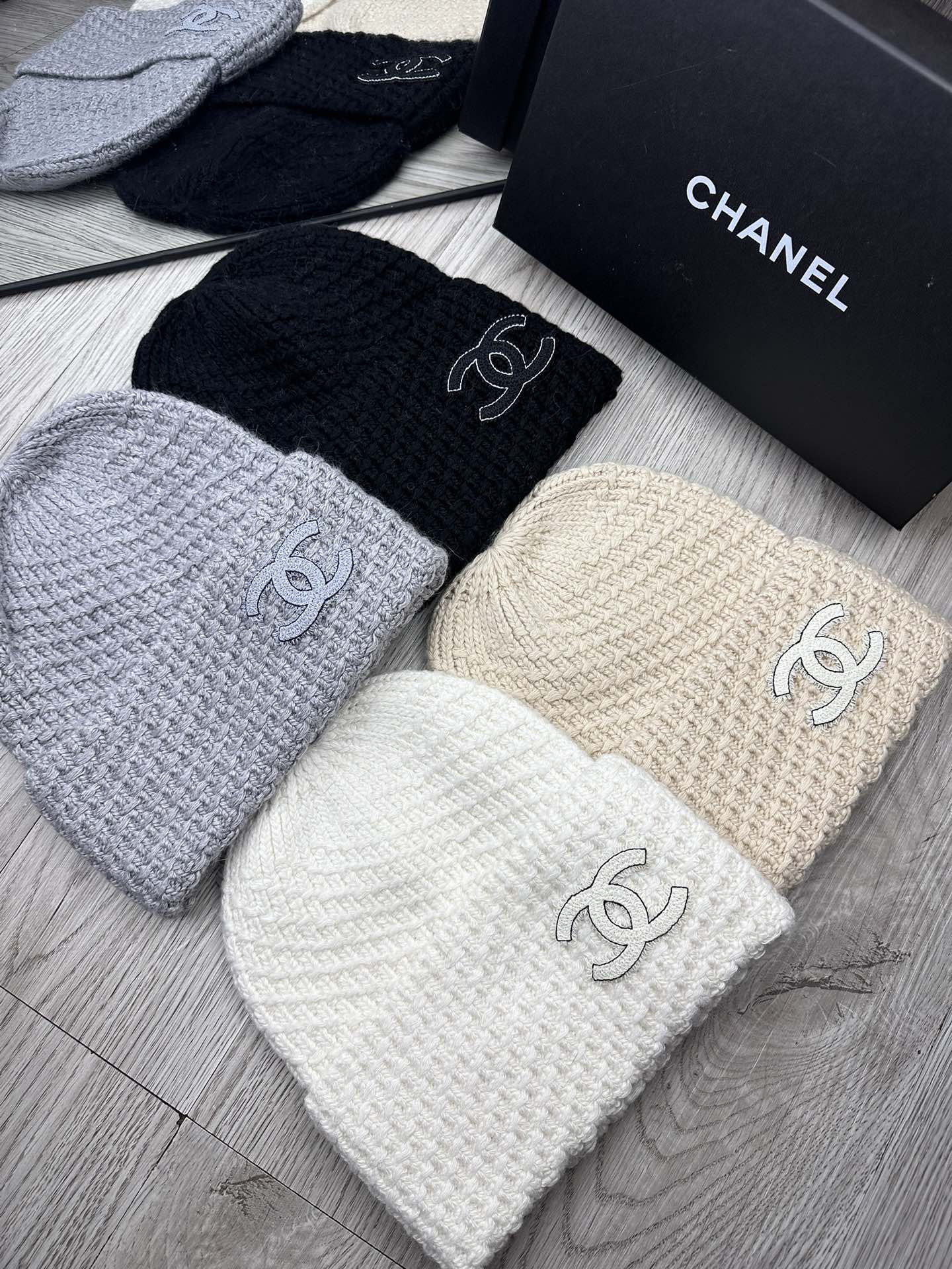 🌹。C家。【羊毛单帽】客供小羊毛！珍贵典藏的灵魂帽子！客供色纱.每个颜色都非常好看！经典！手感软腻.70