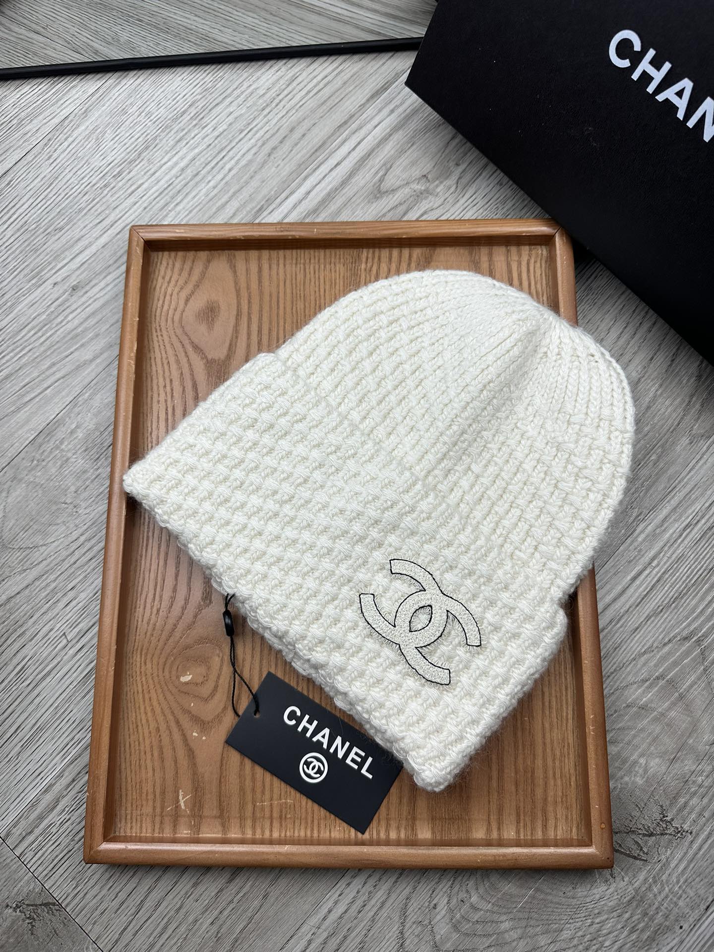 🌹。C家。【羊毛单帽】客供小羊毛！珍贵典藏的灵魂帽子！客供色纱.每个颜色都非常好看！经典！手感软腻.70