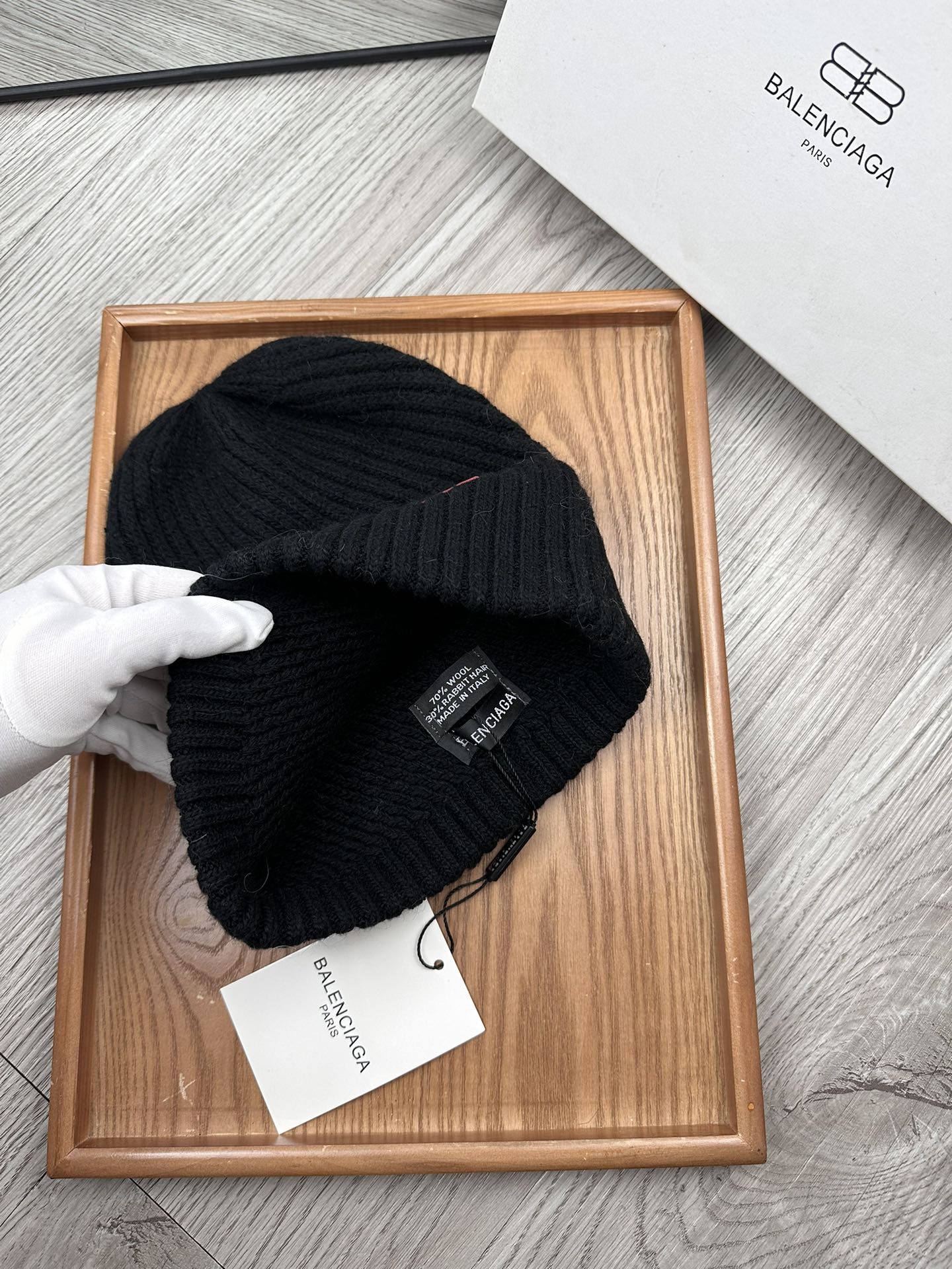 🌹。ba。巴黎世家【羊毛单帽】客供小羊毛！珍贵典藏的灵魂帽子！客供色纱.每个颜色都非常好看！经典！手感软