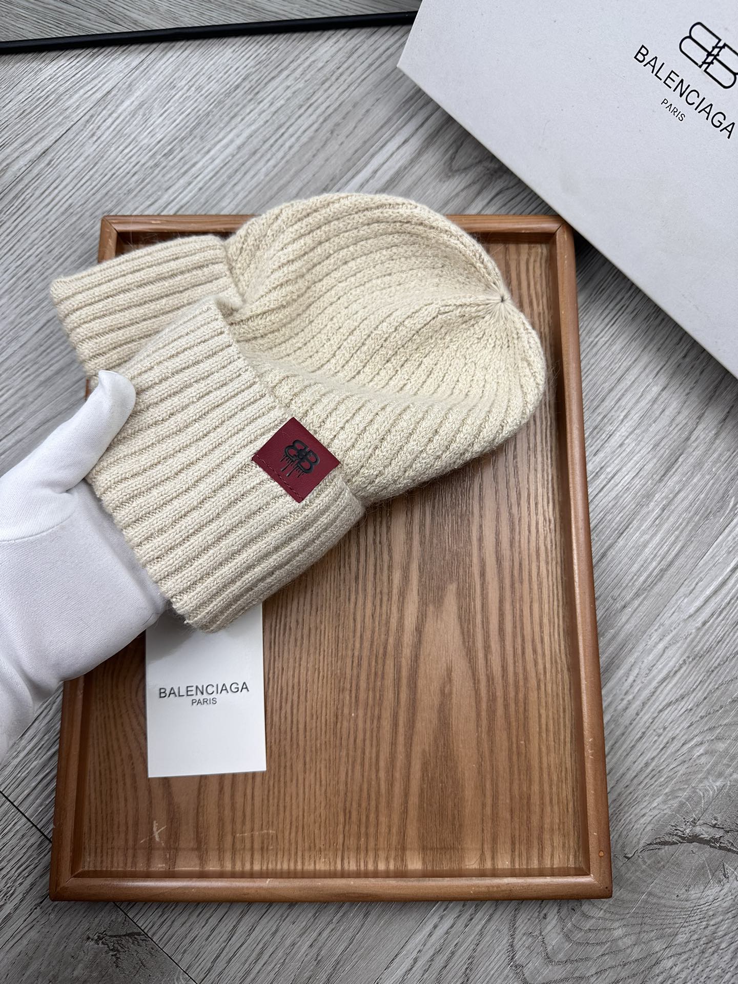 🌹。ba。巴黎世家【羊毛单帽】客供小羊毛！珍贵典藏的灵魂帽子！客供色纱.每个颜色都非常好看！经典！手感软