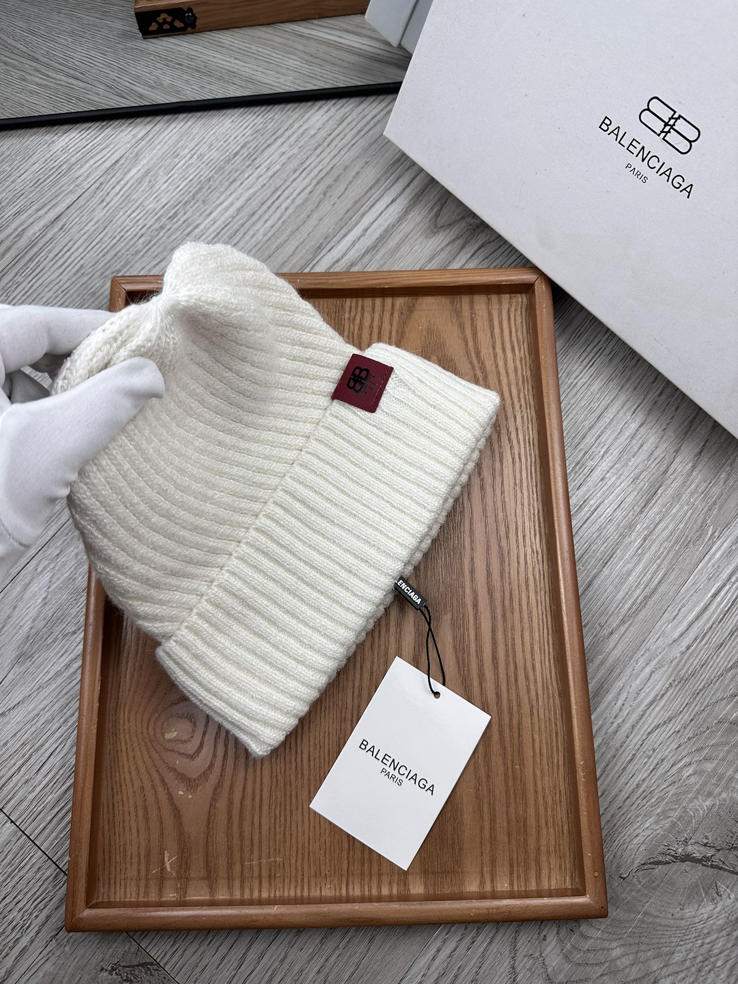 🌹。ba。巴黎世家【羊毛单帽】客供小羊毛！珍贵典藏的灵魂帽子！客供色纱.每个颜色都非常好看！经典！手感软