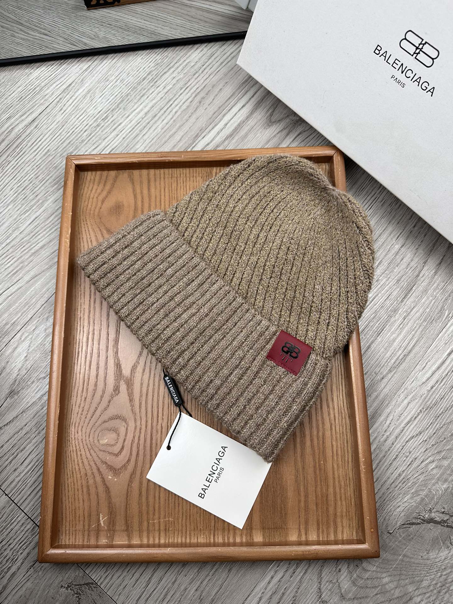 🌹。ba。巴黎世家【羊毛单帽】客供小羊毛！珍贵典藏的灵魂帽子！客供色纱.每个颜色都非常好看！经典！手感软