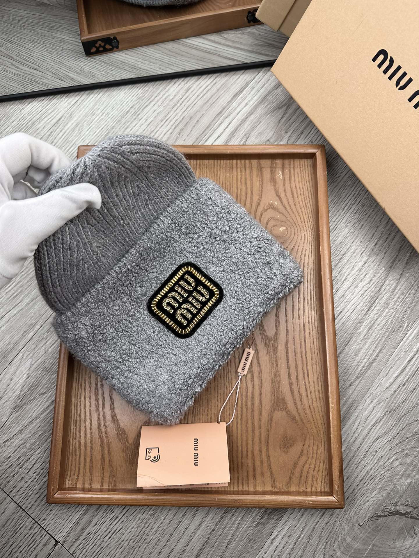 🌹。miumiu。【羊毛单帽】客供小羊毛！珍贵典藏的灵魂帽子！客供色纱.每个颜色都非常好看！经典！手感软