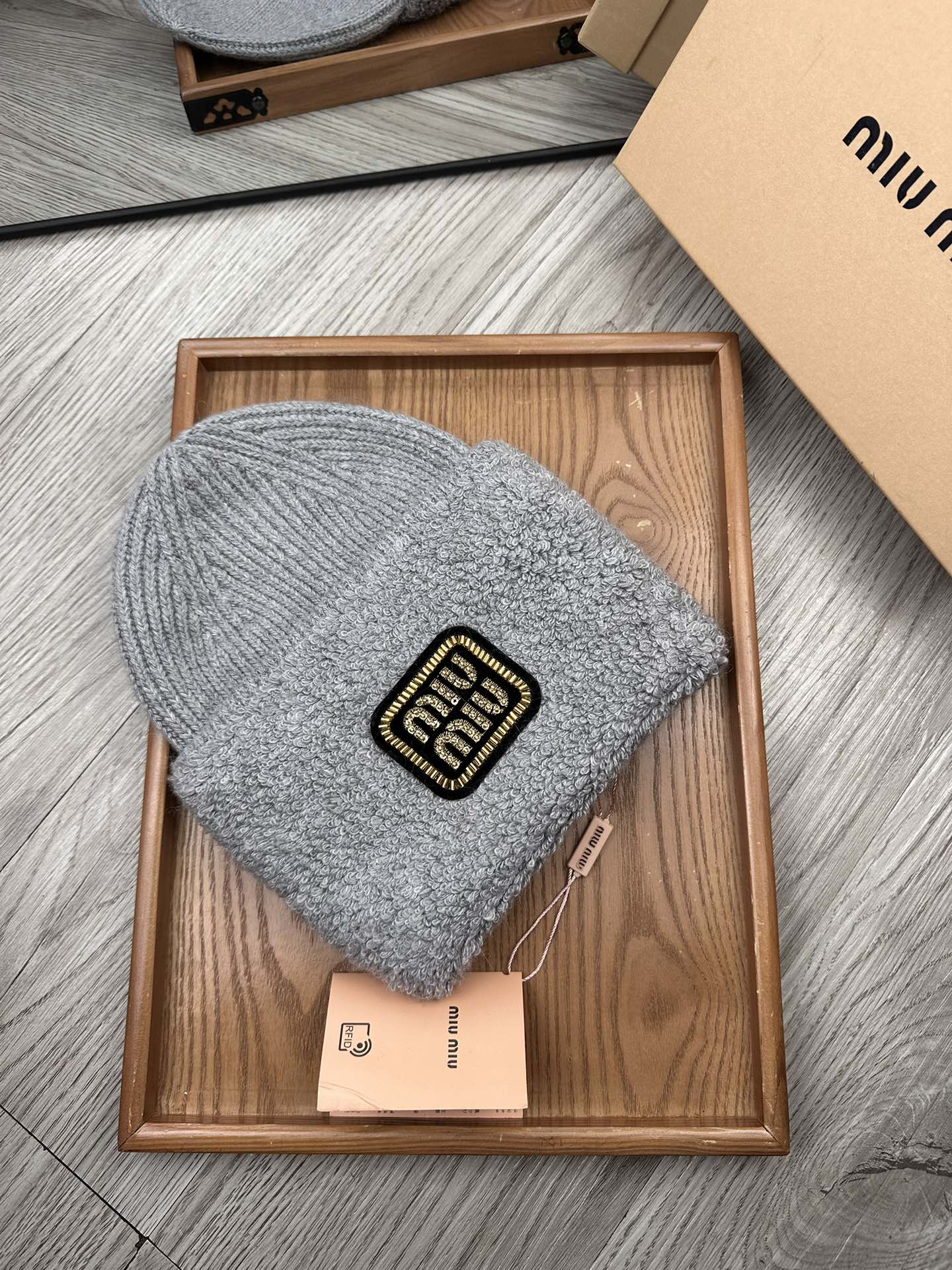 🌹。miumiu。【羊毛单帽】客供小羊毛！珍贵典藏的灵魂帽子！客供色纱.每个颜色都非常好看！经典！手感软