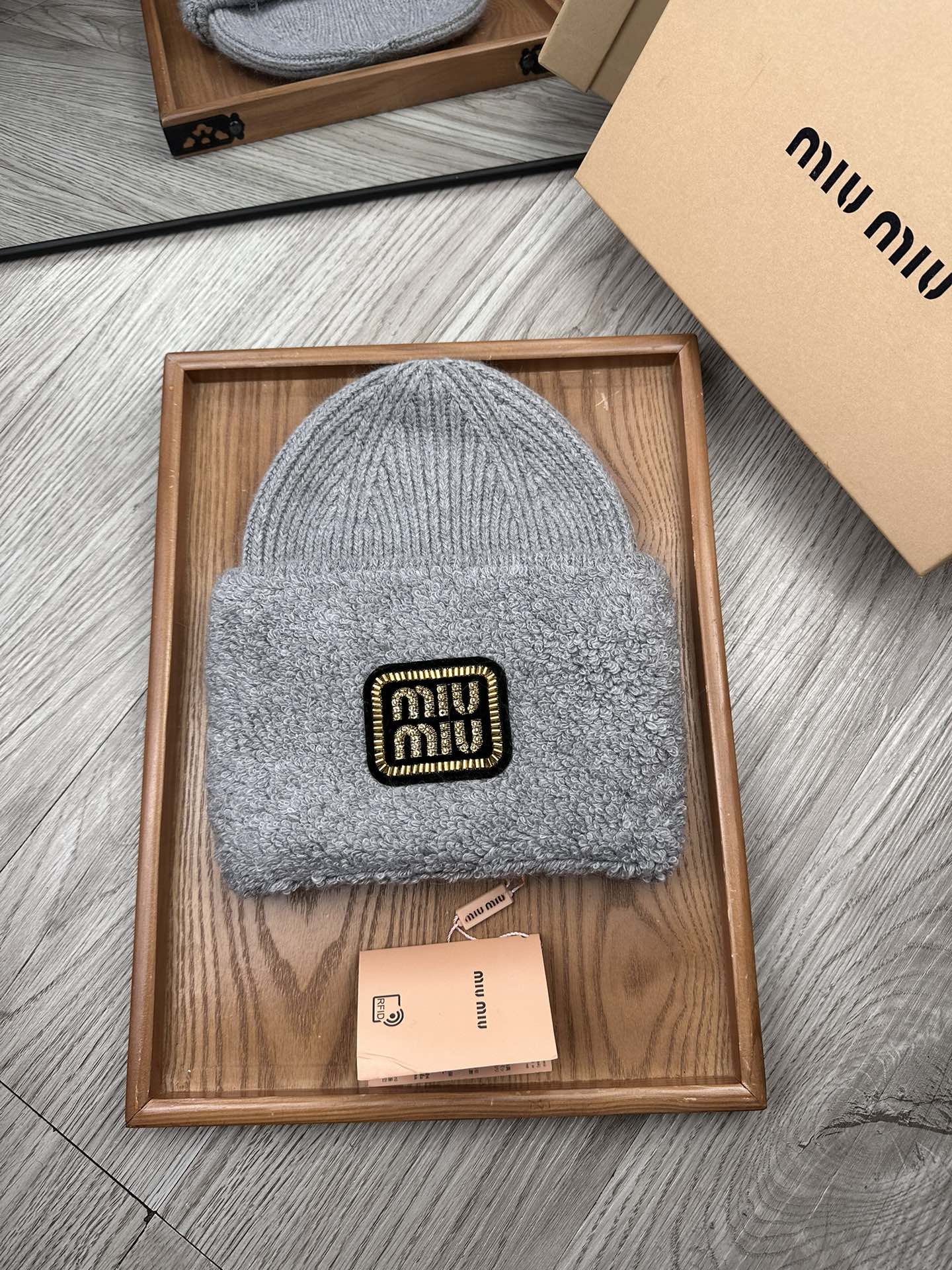 🌹。miumiu。【羊毛单帽】客供小羊毛！珍贵典藏的灵魂帽子！客供色纱.每个颜色都非常好看！经典！手感软