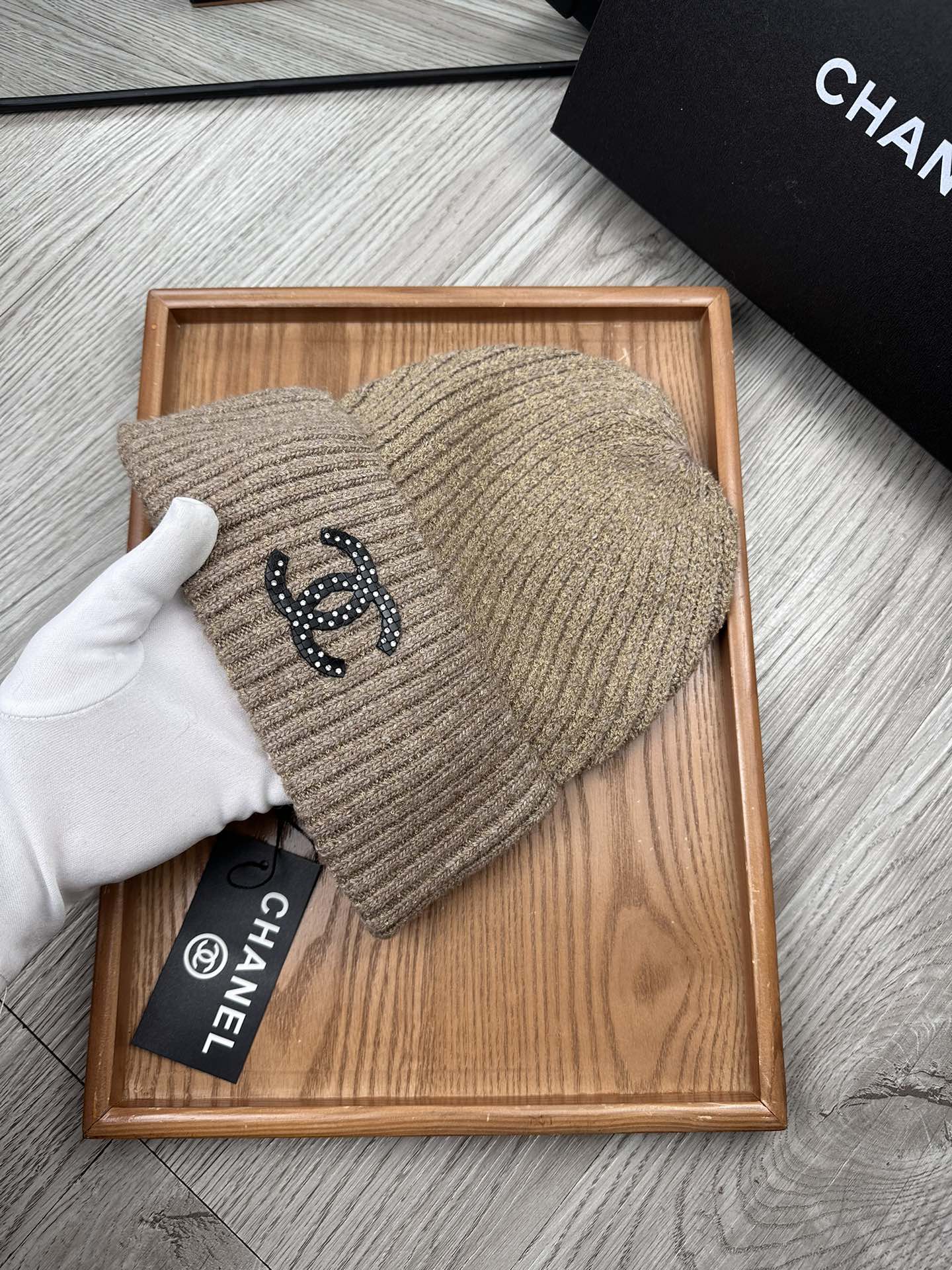 🌹。C家。【羊毛单帽】客供小羊毛！珍贵典藏的灵魂帽子！客供色纱.每个颜色都非常好看！经典！手感软腻.70