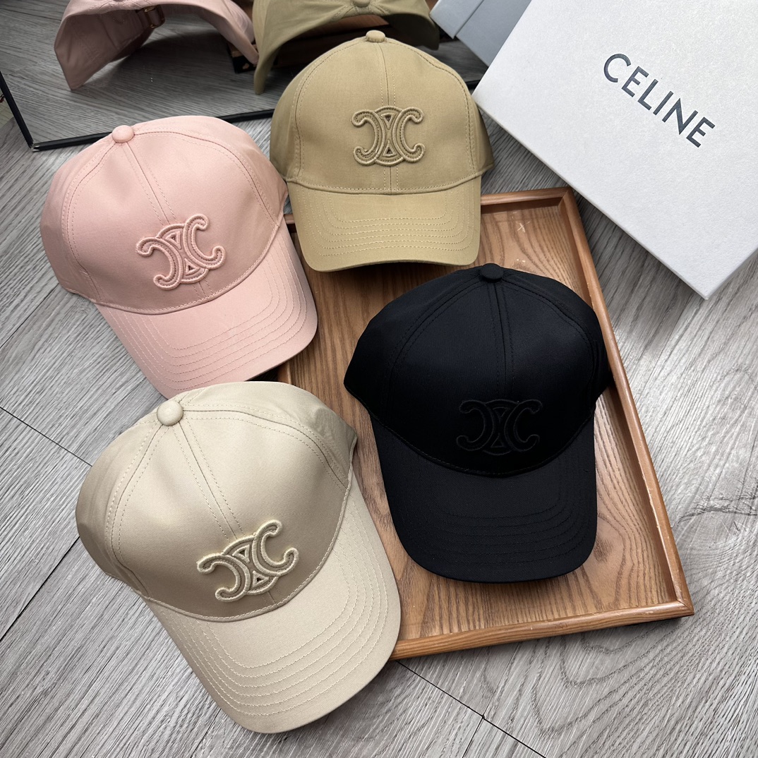 。赛琳。【配防尘袋】新品棒球帽！材质：纯棉！透气性好！春天挡风，夏天防晒必备单品！颜色大气！款式新颖别致