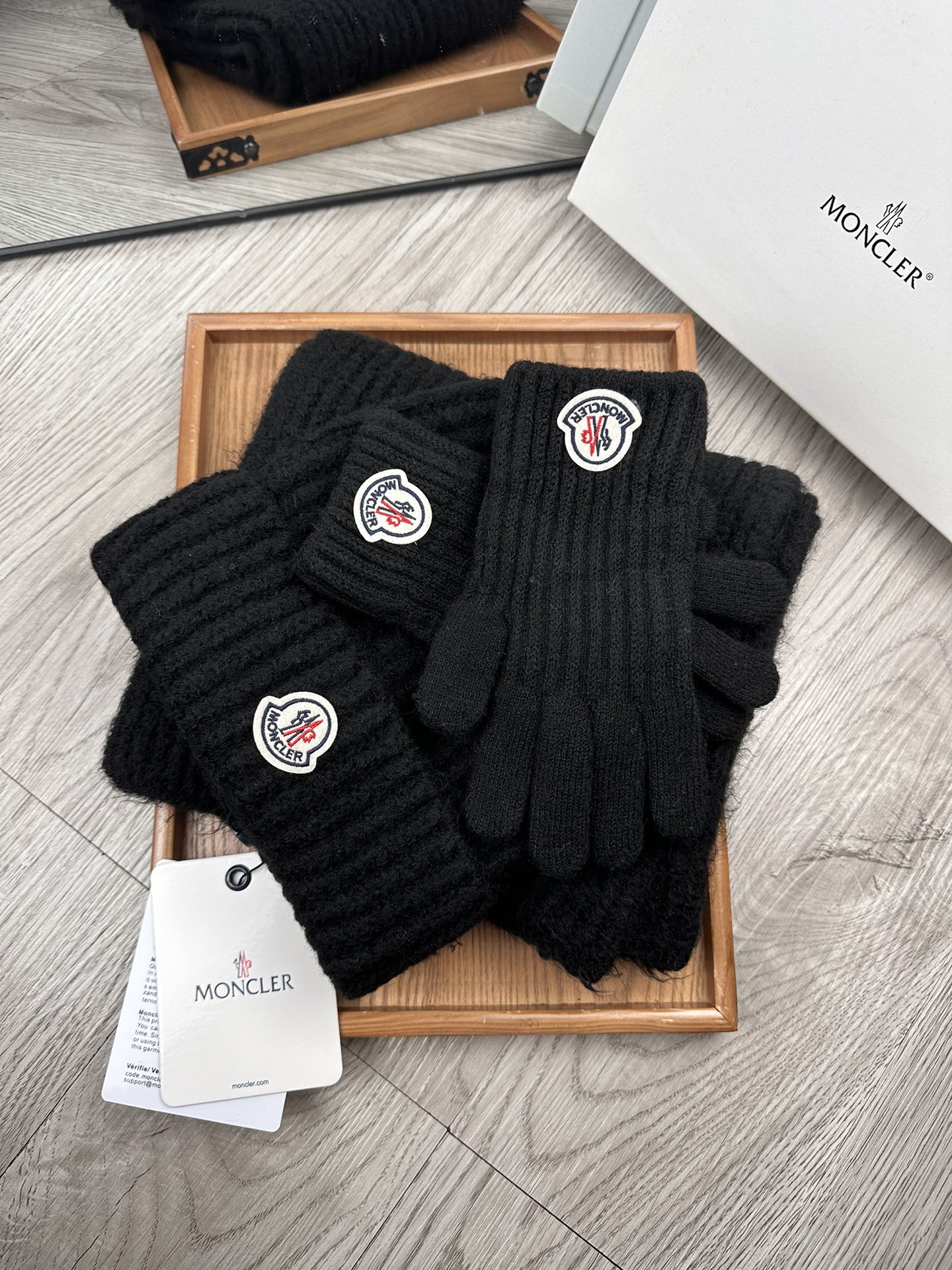 Moncler Scarf Hat Glove Set