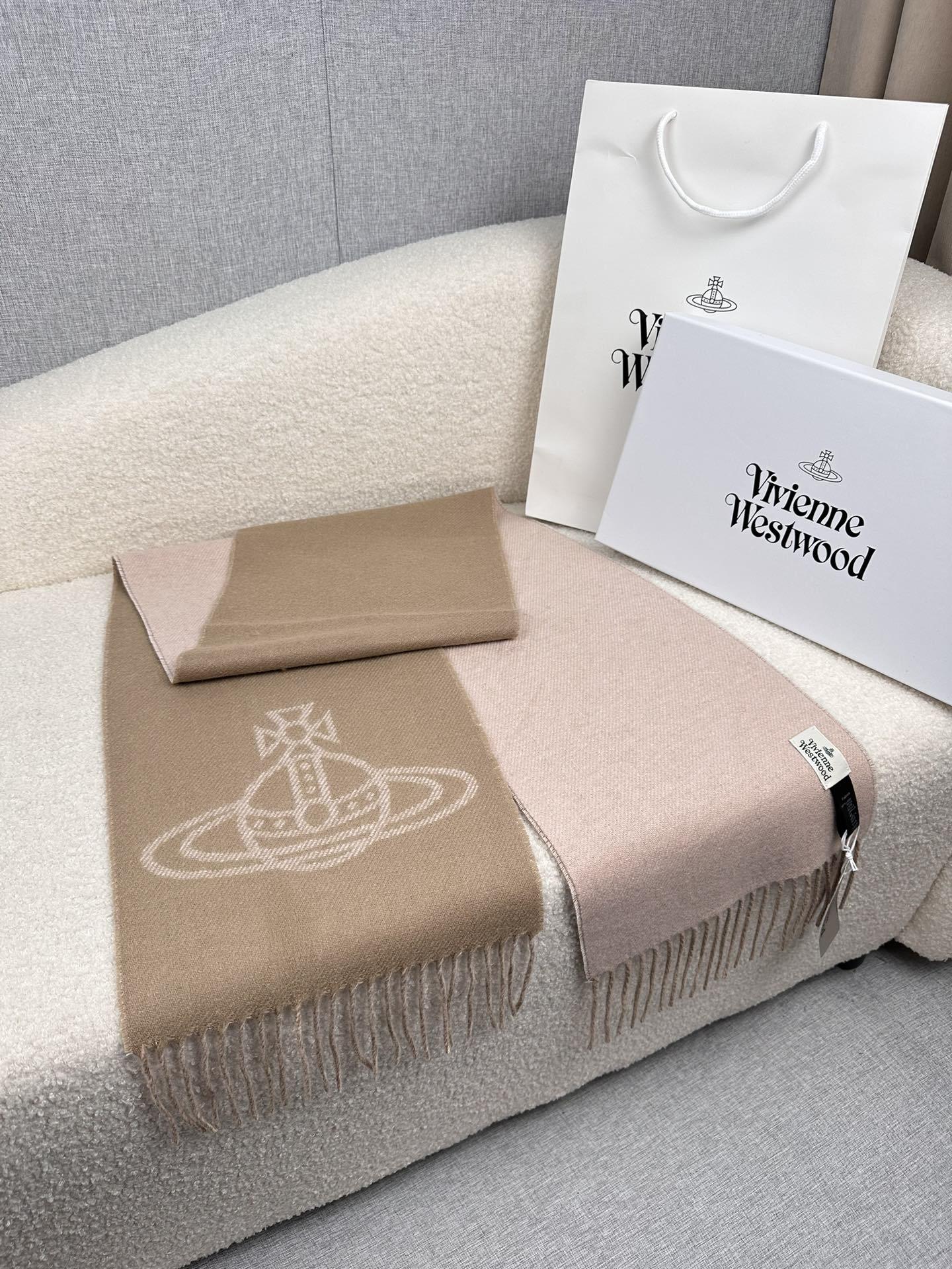 P西太后英国朋克教母“西太后VivienneWestwood”最爱的土星从精神上VivenneWestw