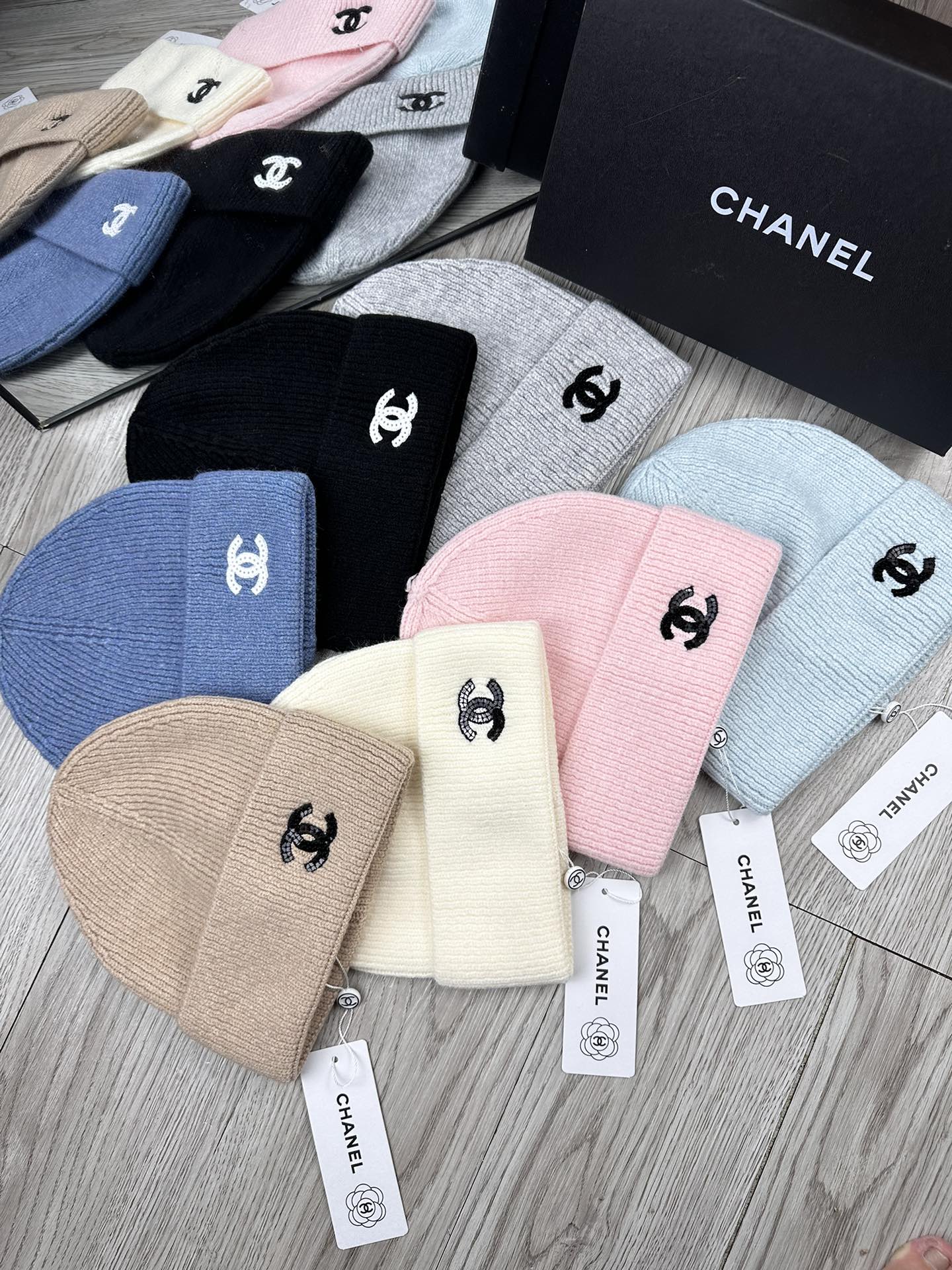 NO:215513,Special offer.C home. Benefits!  [Fine wool knit single hat] The new model is on the shelves, a series of hats with fine wool fabric. The density is tight!  The wool knitted fabric feels comfortable and breathable!  The style is novel and unique!  A must-have item on the street, age-reducing and fashionable, very generous!  The hat looks very good!  And the price is very beautiful!  It is a very good item to give to others for your own use!  !  Complete trademark tags!  !  There are many styles and colors!  Hat fisherman hat baseball hat knit hat, hat, chanel, espadrilles, hats19860909特价.C家.福利！【细毛线针织单帽】新款上架,特别实惠的一个系列帽子,面料细毛线.密度紧致！毛线针织面料手感舒适透气性好！款式新颖别致！出街必备单品,减龄又时尚,非常大方！帽型特别好看！而且价格非常美丽！送人自用都是非常不错的一款单品哦！！商标吊牌齐全！！款式多多,颜色多多！帽子渔夫帽棒球帽针织帽,帽子,chanel,espadrilles,hats,hat