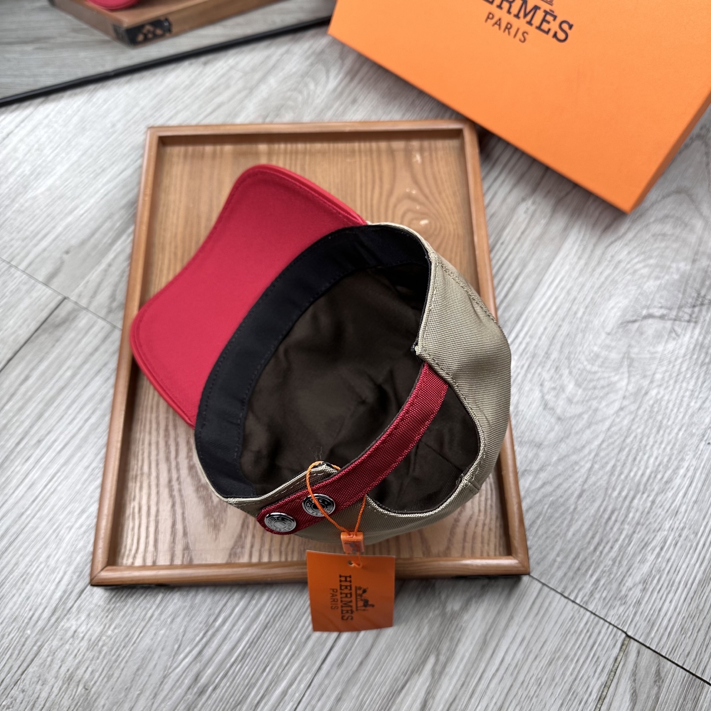 High-End Fashion Hats: Newest Color Coding in Oxford Material with Cow Skin - 图片 8