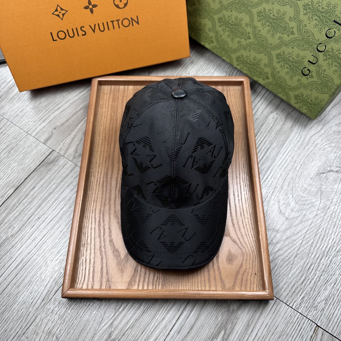 High-End Monochrome Amani Hats: Oxford Material, Leather Details, Special Quality