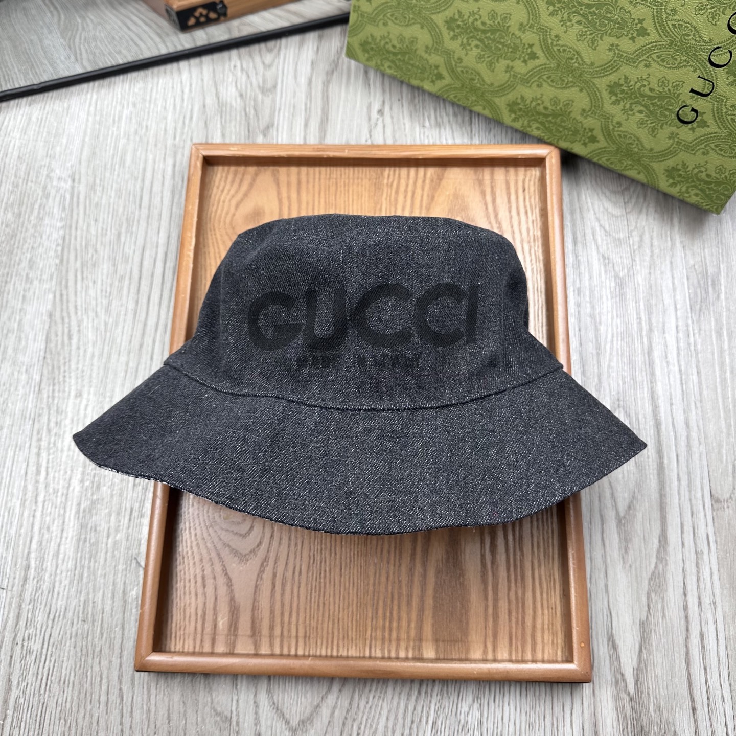 。G家。【高版本-提花里布】GG经典复古老花渔夫帽！这款复古牛仔老花渔夫帽，真的是经典中的NO.1，绝美