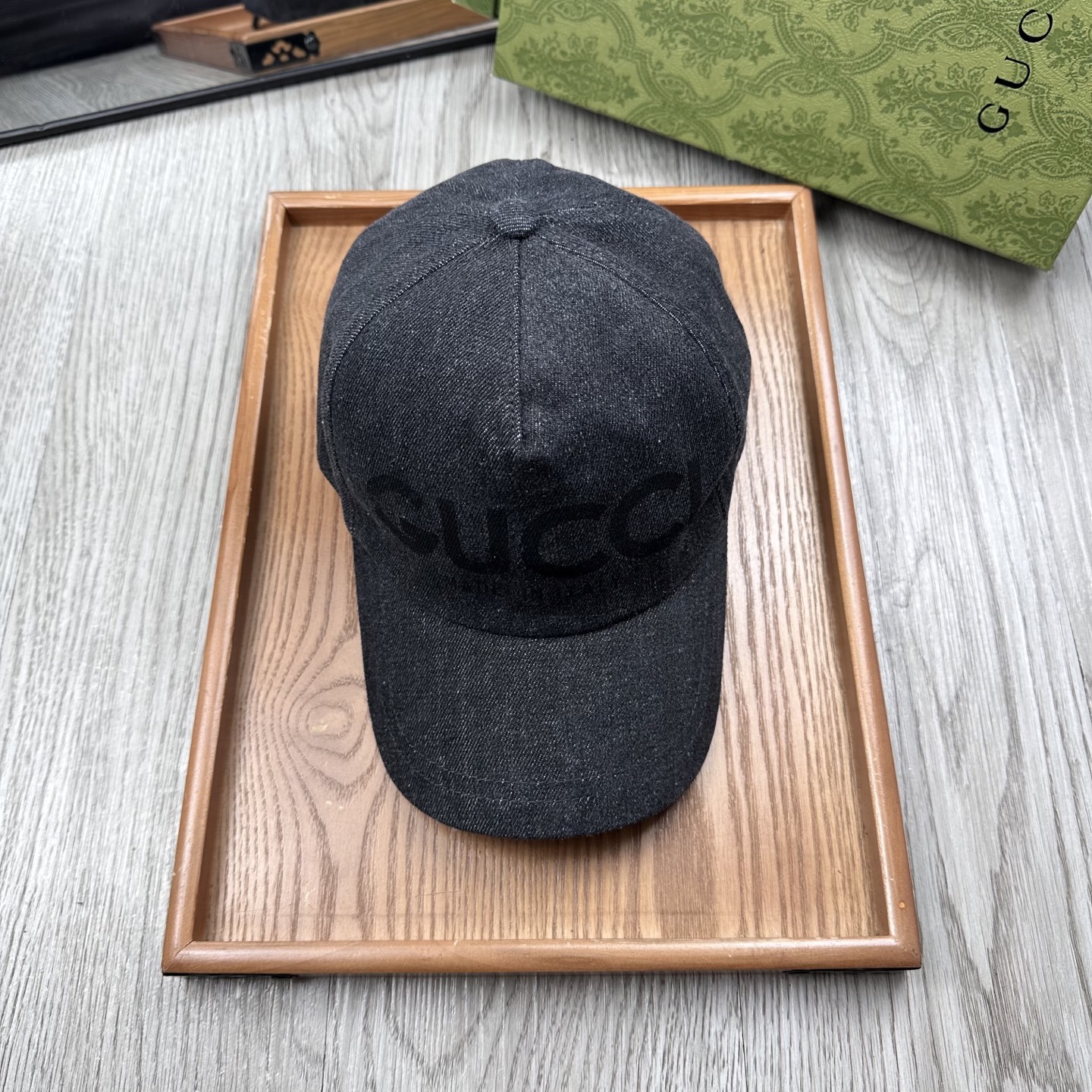 。G家。【配防尘袋】新品棒球帽！材质：纯棉！透气性好！春天挡风，夏天防晒必备单品！颜色大气！款式新颖别致