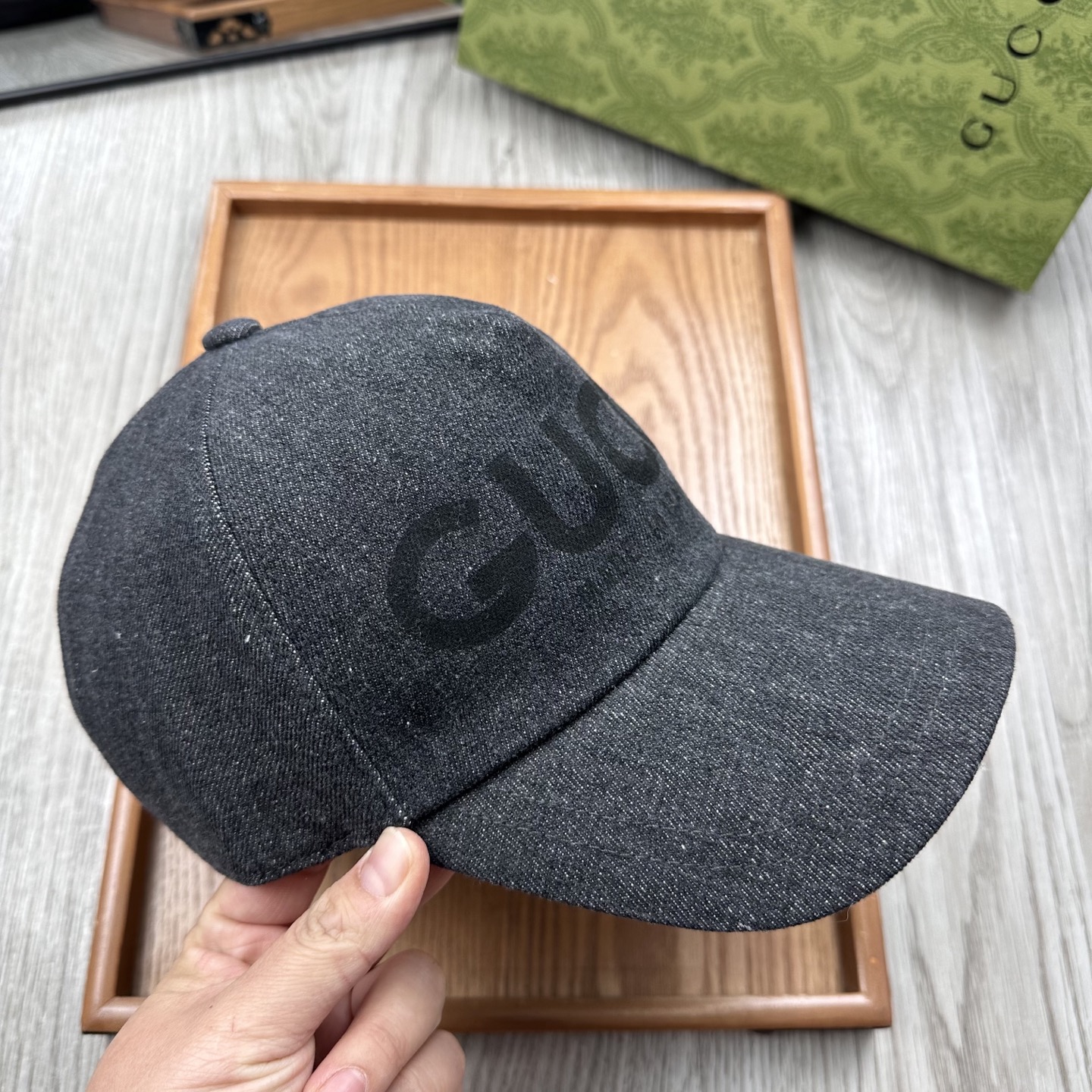 。G家。【配防尘袋】新品棒球帽！材质：纯棉！透气性好！春天挡风，夏天防晒必备单品！颜色大气！款式新颖别致