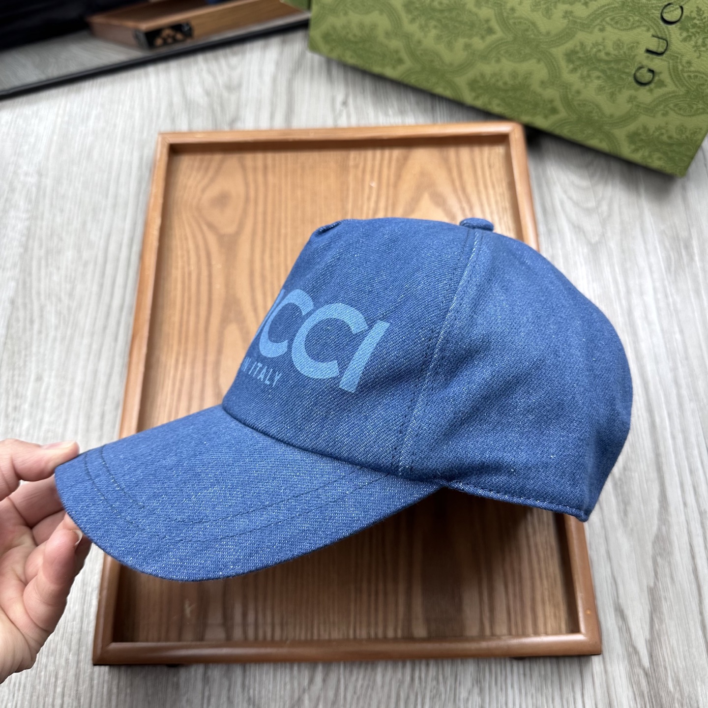 。G家。【配防尘袋】新品棒球帽！材质：纯棉！透气性好！春天挡风，夏天防晒必备单品！颜色大气！款式新颖别致