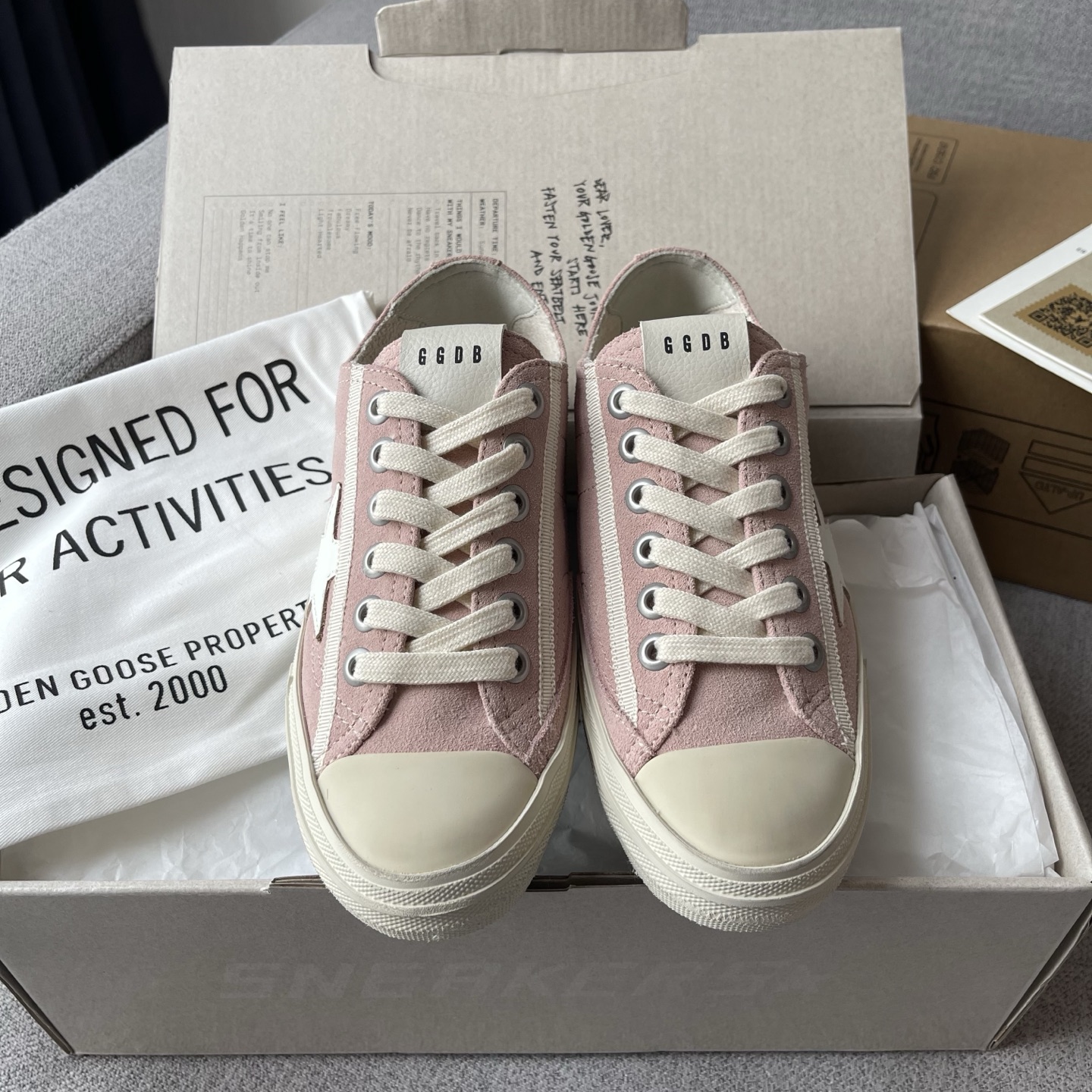 GGDB Low-Top Lace-Up Sneakers Pink Suede Distressed