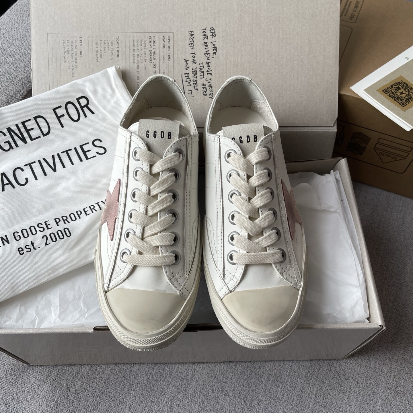 GGDB Low-Top Lace-Up Leather Star Dirty Shoes