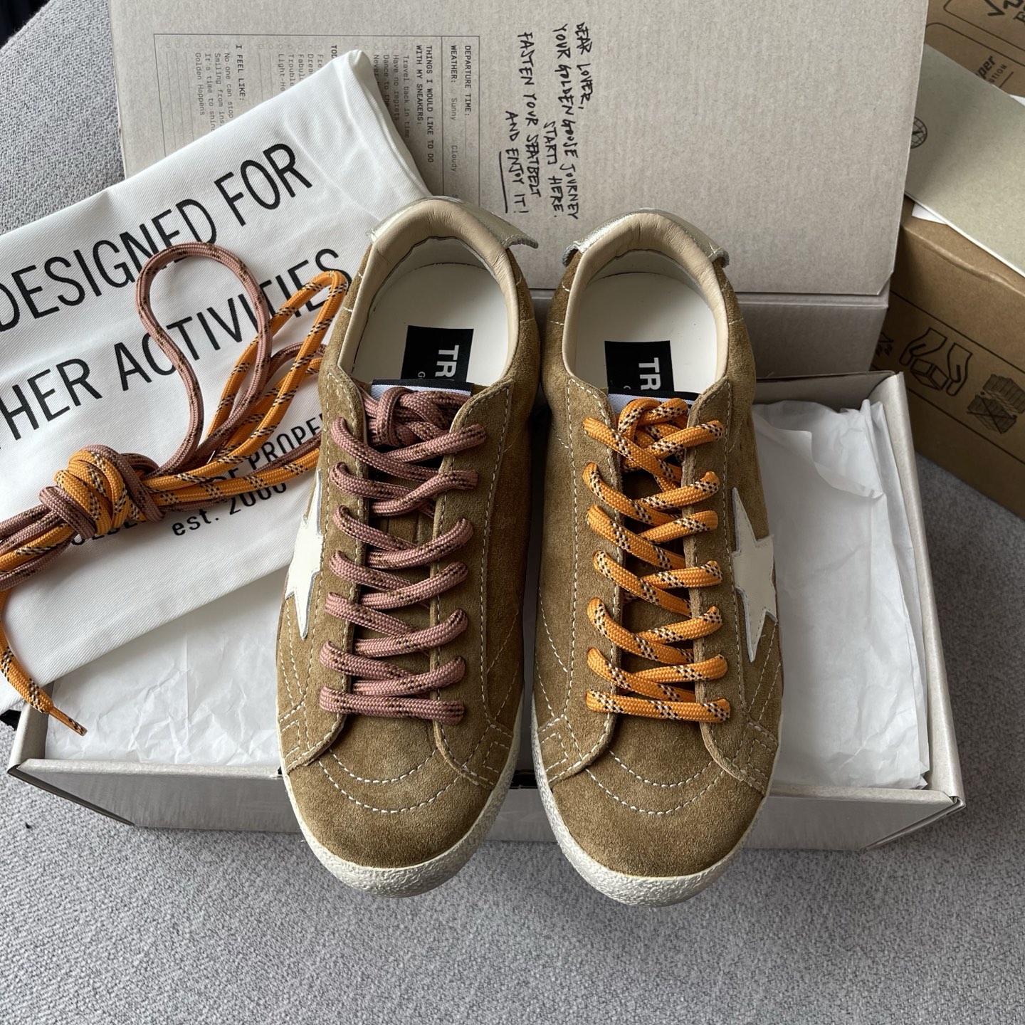 GGDB Low-Top Sneakers Brown Suede Star Lace-Up