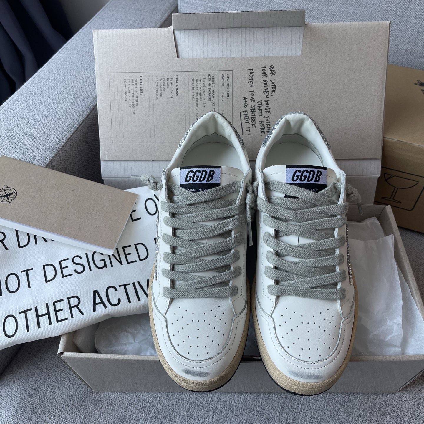 GGDB Low-Top Lace-Up Sneakers White Leather Distressed