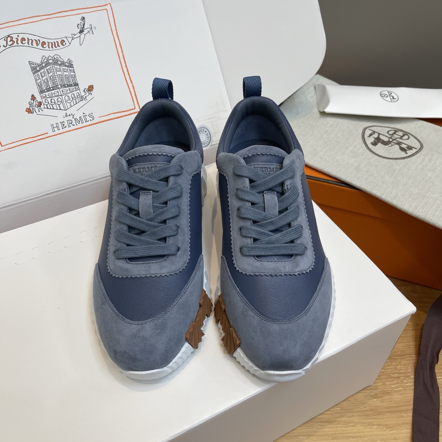 Hermes Bouncing класічная версія цалкам абноўленая жаночая  мадэль з цялячай скуры і замшавай козай скуры  красоўкі