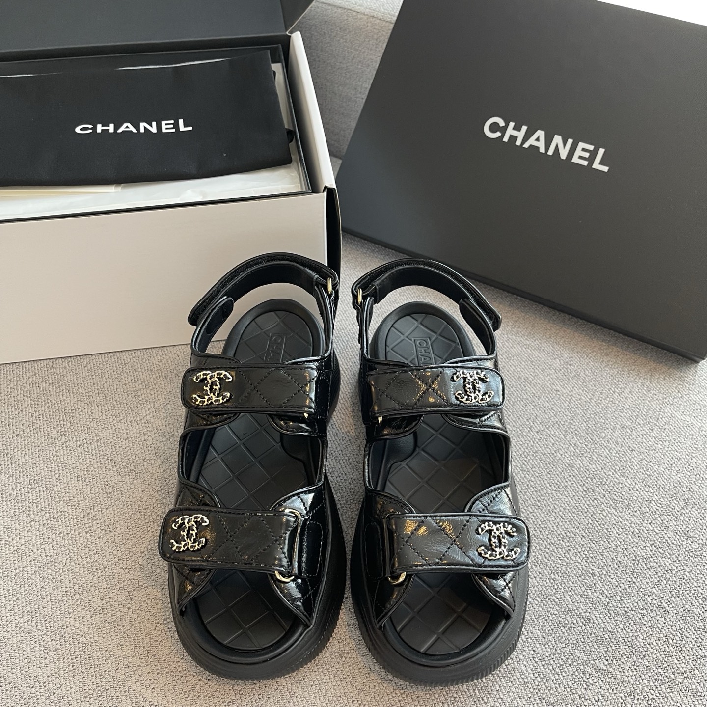 CHANEL 黑色 菱格纹 双C扣 厚底 凉鞋