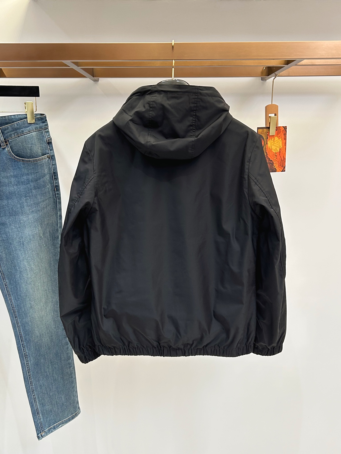 BBR巴宝莉 26FW 经典格纹双面拉链外套 BURBERRY巴宝莉双面格纹连帽外套 采用定制定染的格子面料制作,高级感 BBR巴宝莉 26FW 经典格纹双面拉链外套 BURBERRY巴宝莉双面格纹连帽外套 采用定制定染的格子面料制作,高级感