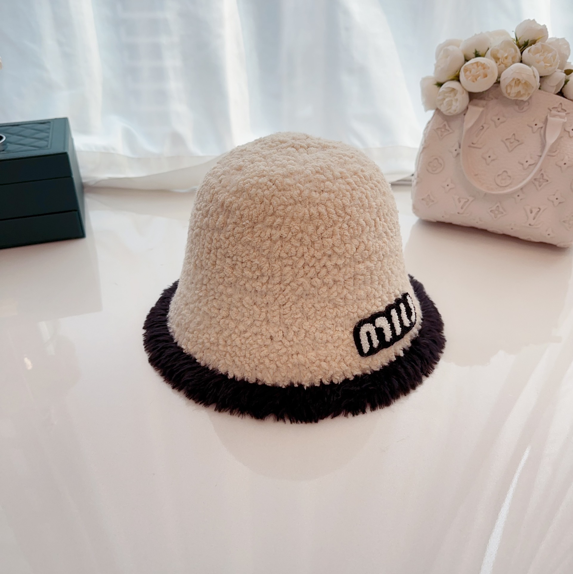 미우미우 모자 81139 Miu Miu Cap
