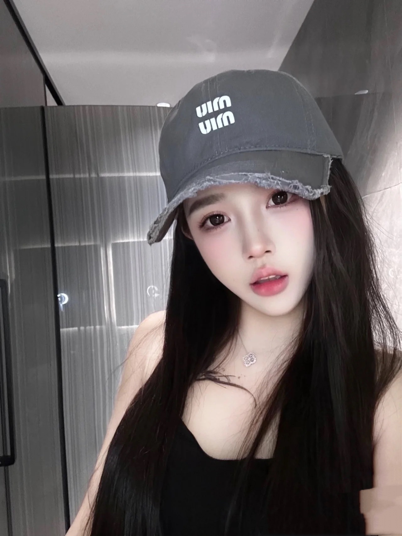 미우미우 모자 81459 Miu Miu Cap