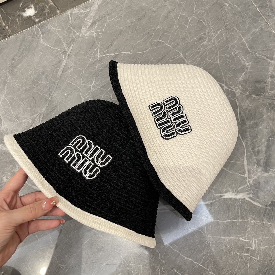 미우미우 모자 81243 Miu Miu Cap