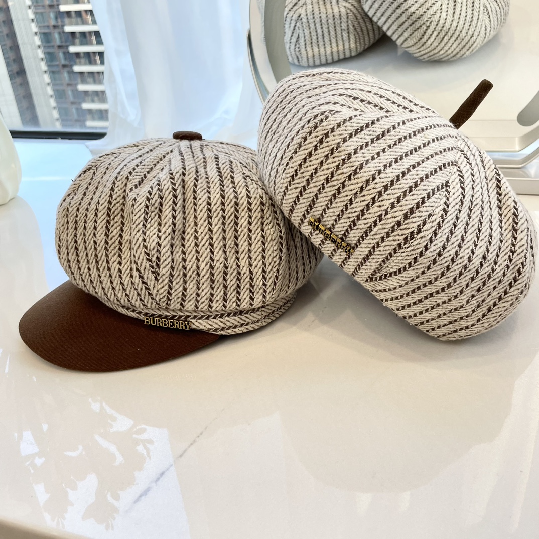 Burberry Sombreros Boinas Colección otoño – invierno