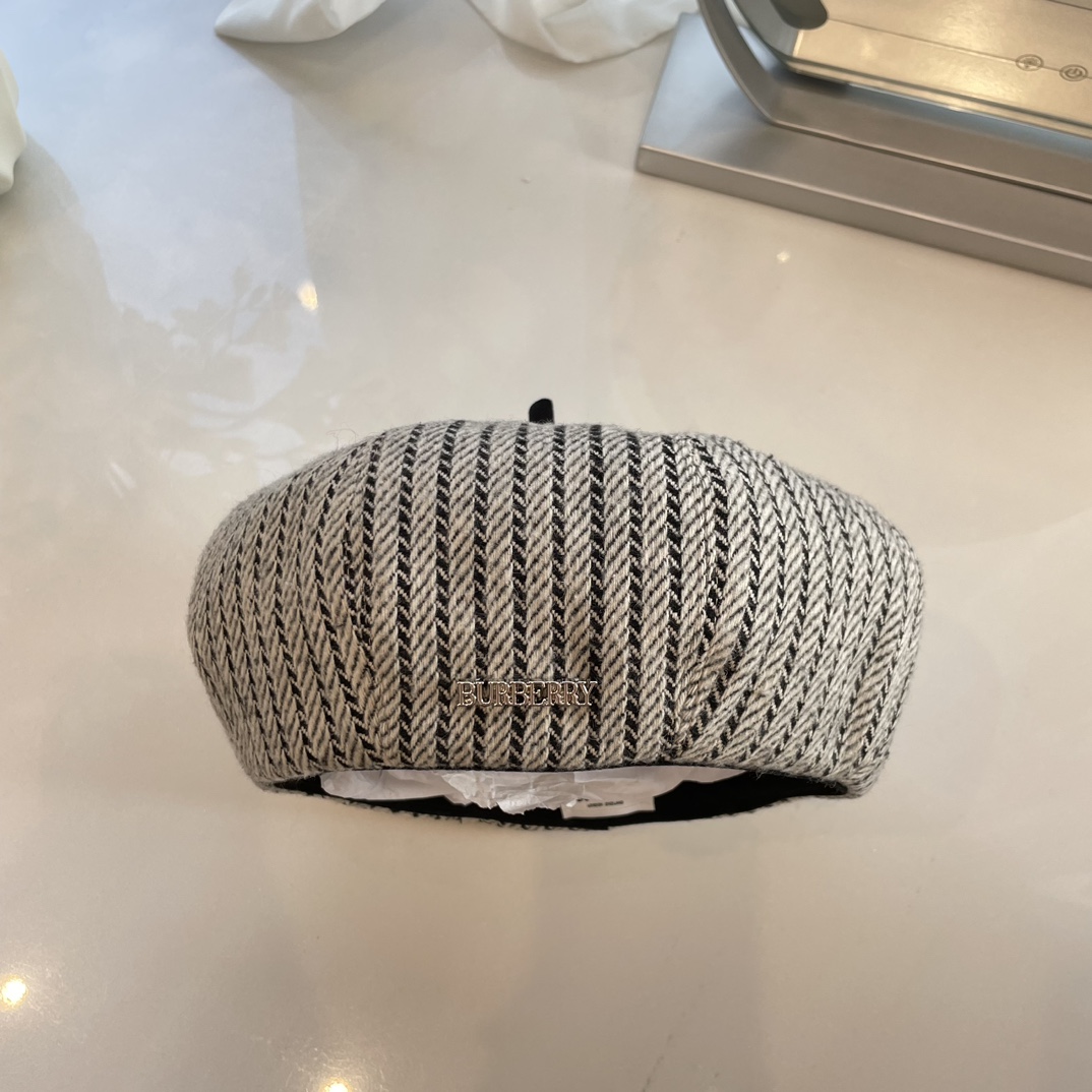 Burberry Sombreros Boinas Colección otoño – invierno