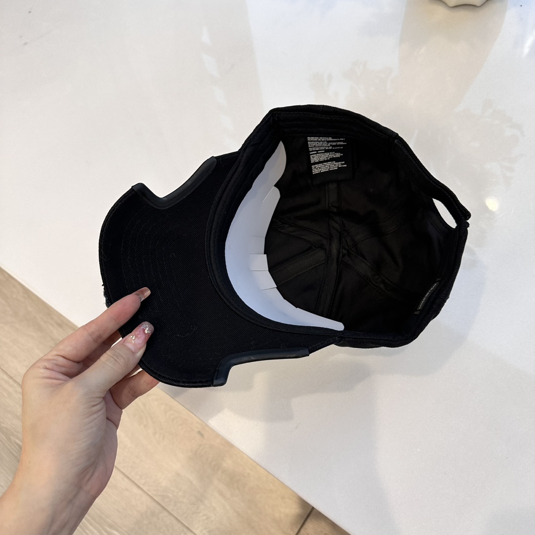 발렌시아가 절개 배색 베이스볼캡 상세 이미지 6