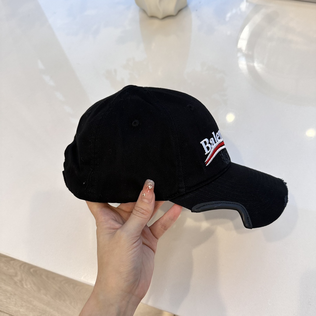 발렌시아가 절개 배색 베이스볼캡 상세 이미지 3