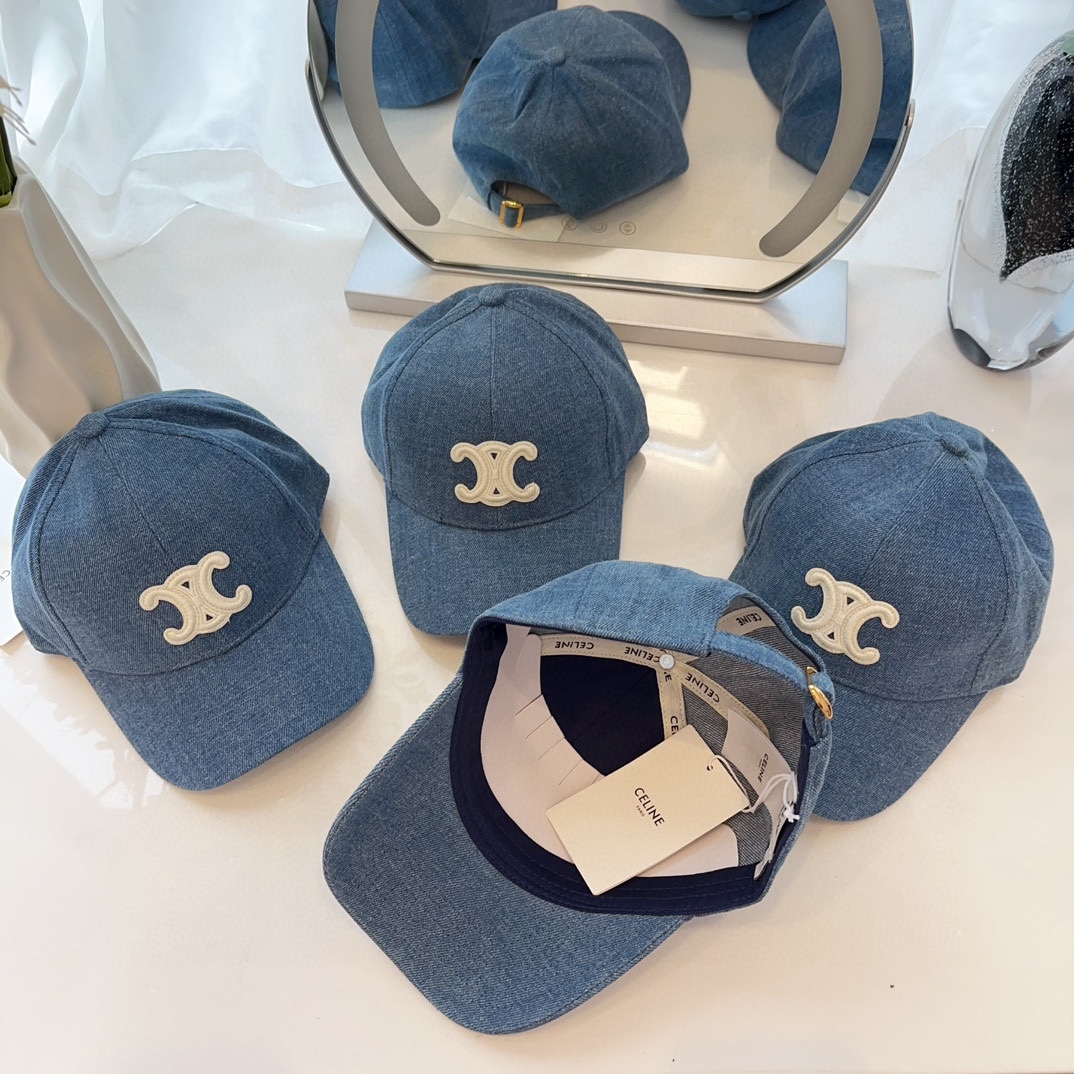 \nCELINE赛琳新款凯旋门刺绣标志牛仔棒球帽\n高品质复刻，色泽超赞，细节也是满分\n最新凯旋门标志，专柜断货王\n必入款