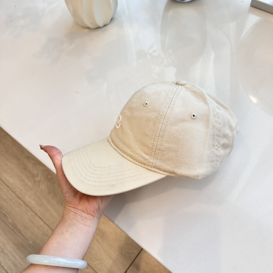 발렌시아가 워시드 코튼 베이스볼 캡 상세 이미지 8