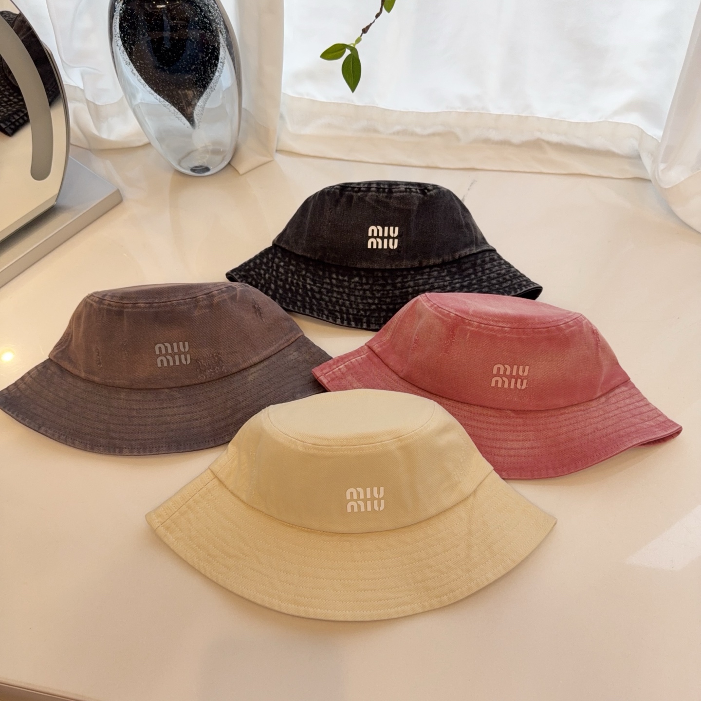 미우미우 모자 81301 Miu Miu Cap